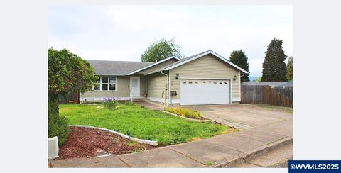 1780 Grape Ct Sweet Home OR 97386