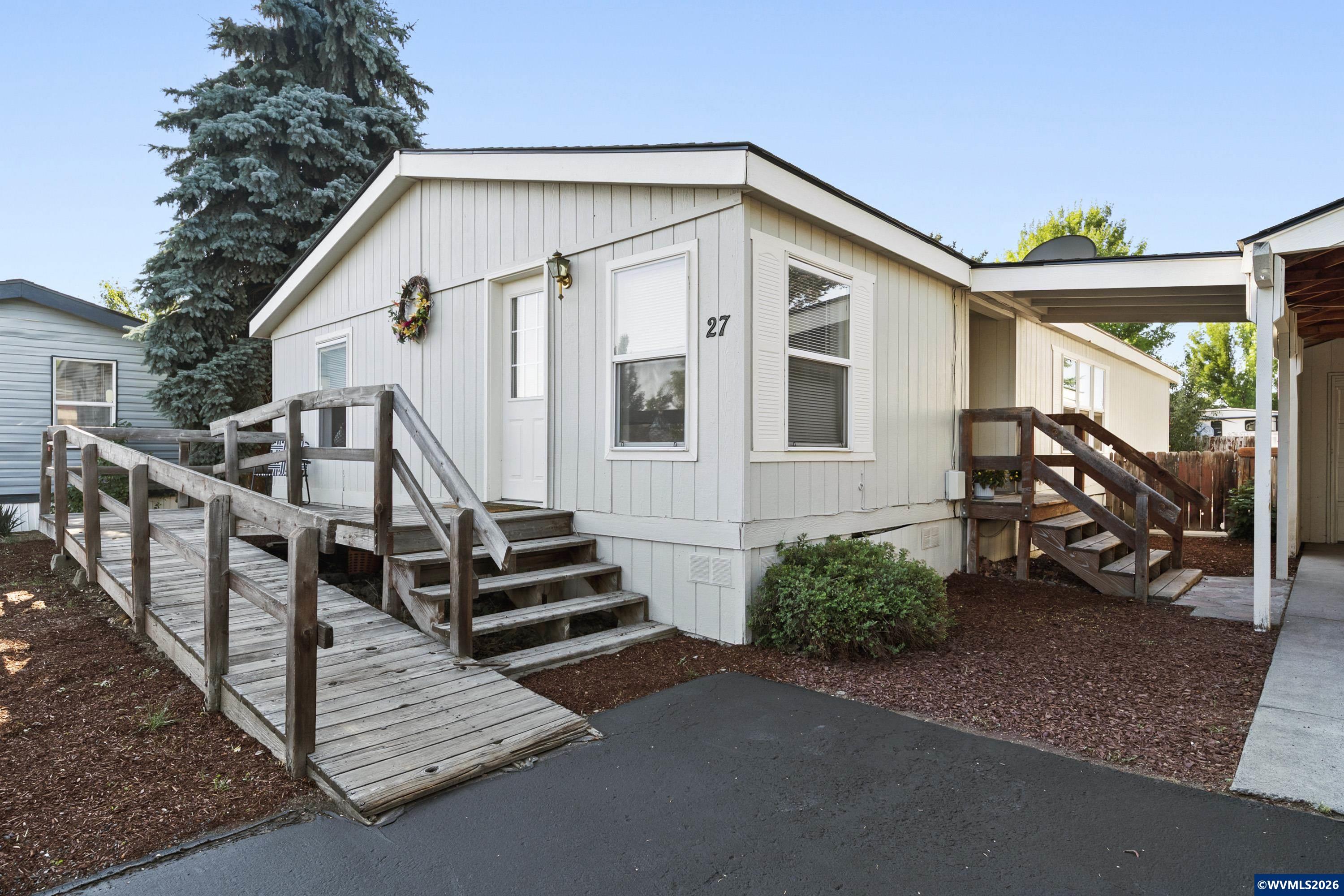 1201 SW 28th #27 St
