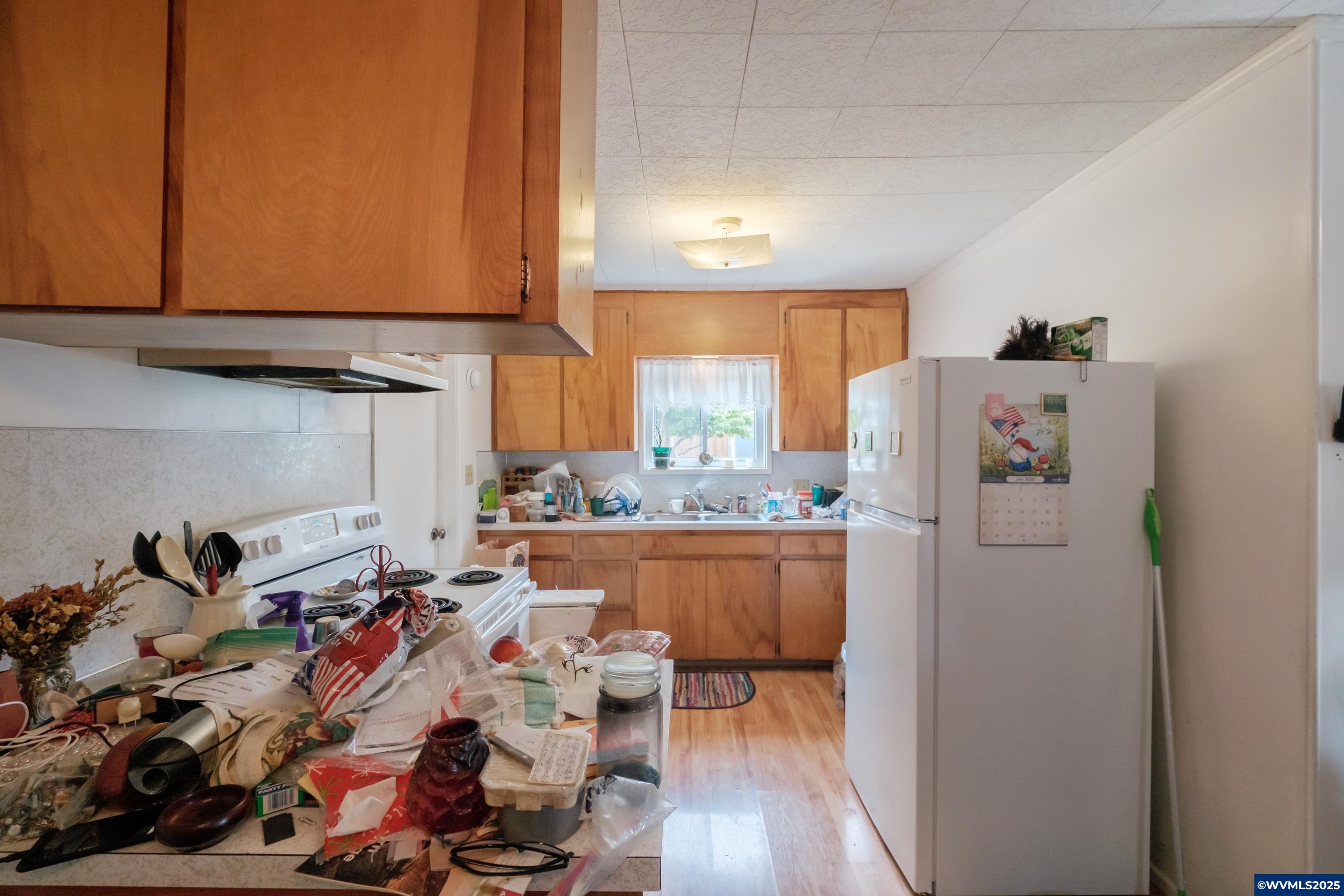 1217 1st Av
