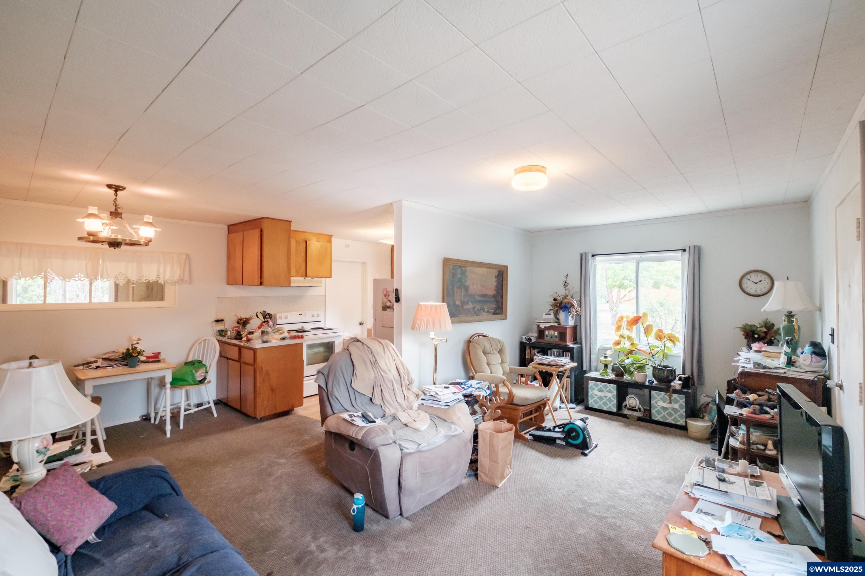 1217 1st Av