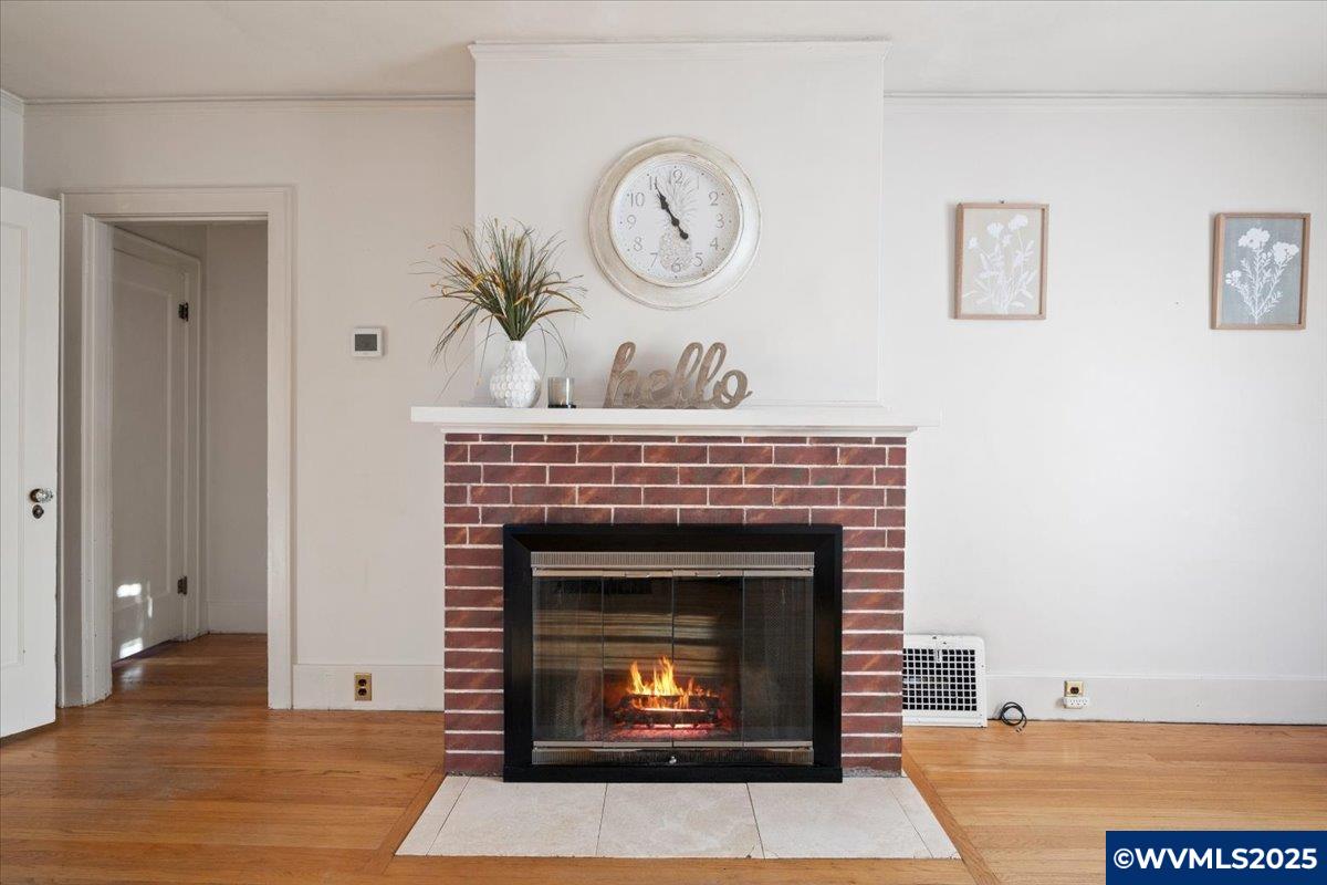 757 South St NE