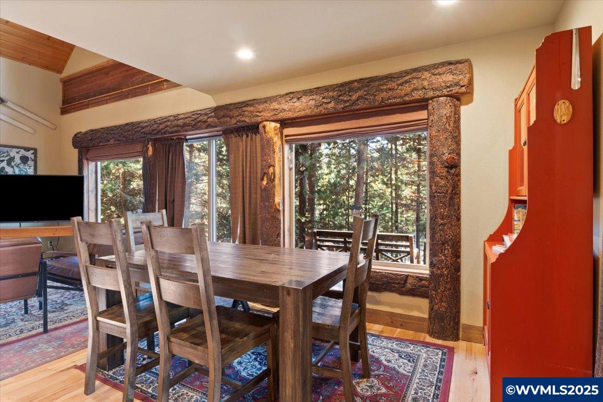 141152 Crescent Moon Dr