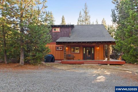 141152 Crescent Moon Dr Crescent Lake OR 97733