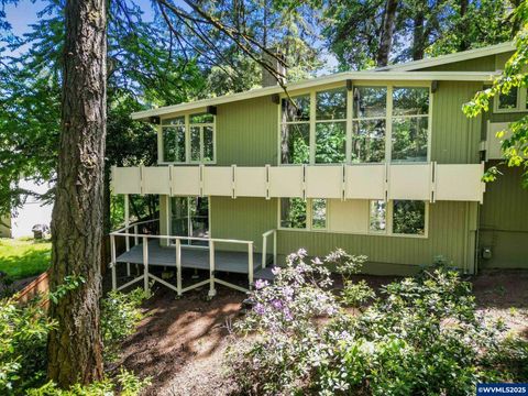 3220 NW Crest Dr Corvallis OR 97330