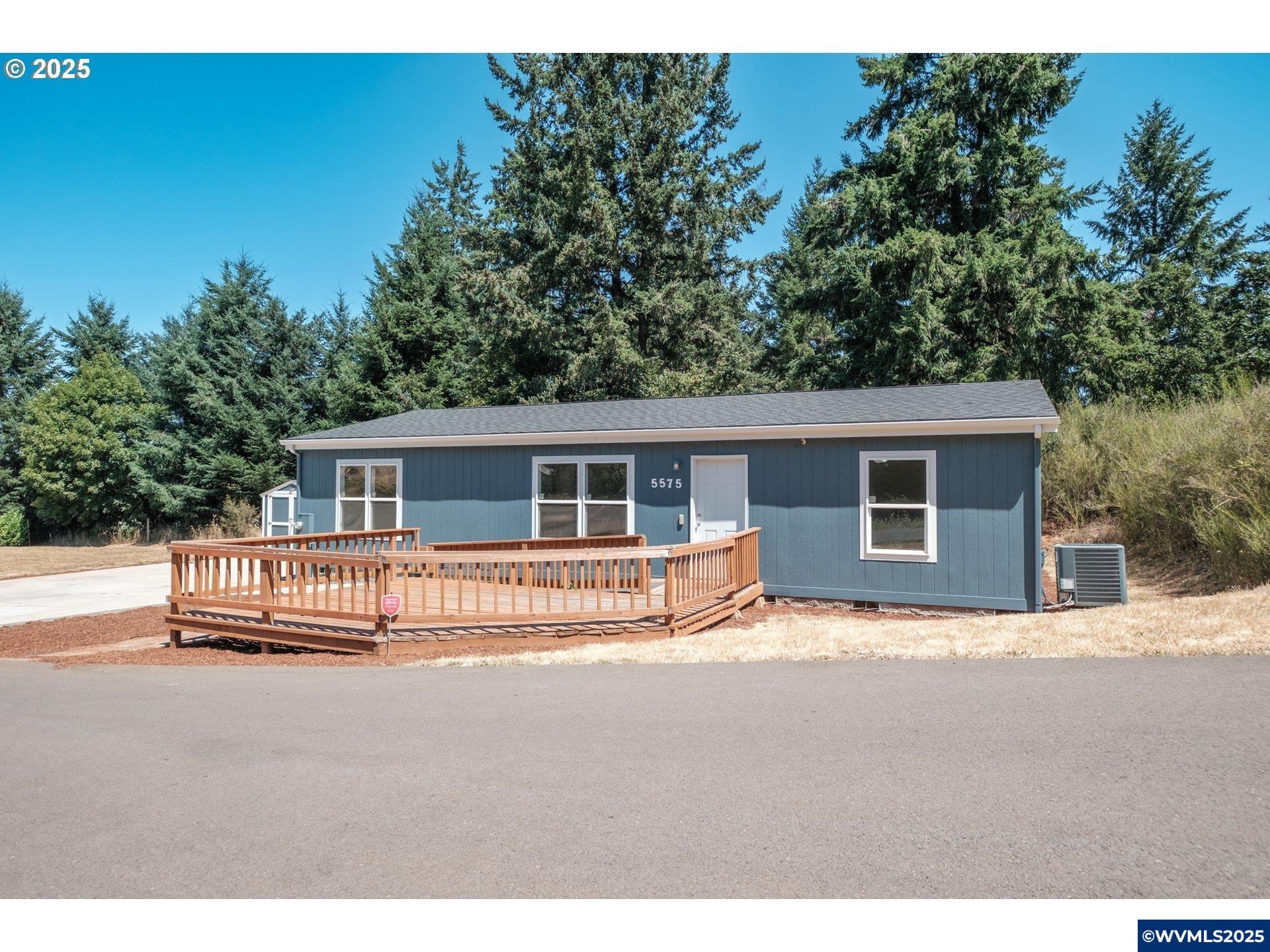 5575 Skyline south Rd