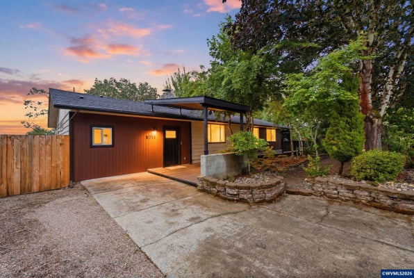 5711 WEST A ST, WEST LINN, OR 97068 - Image d80ab24011b7439773f9aec174d20bb3/2639610195