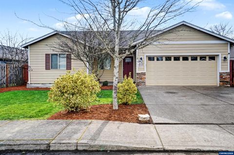 463 SE Pine St Dallas OR 97338