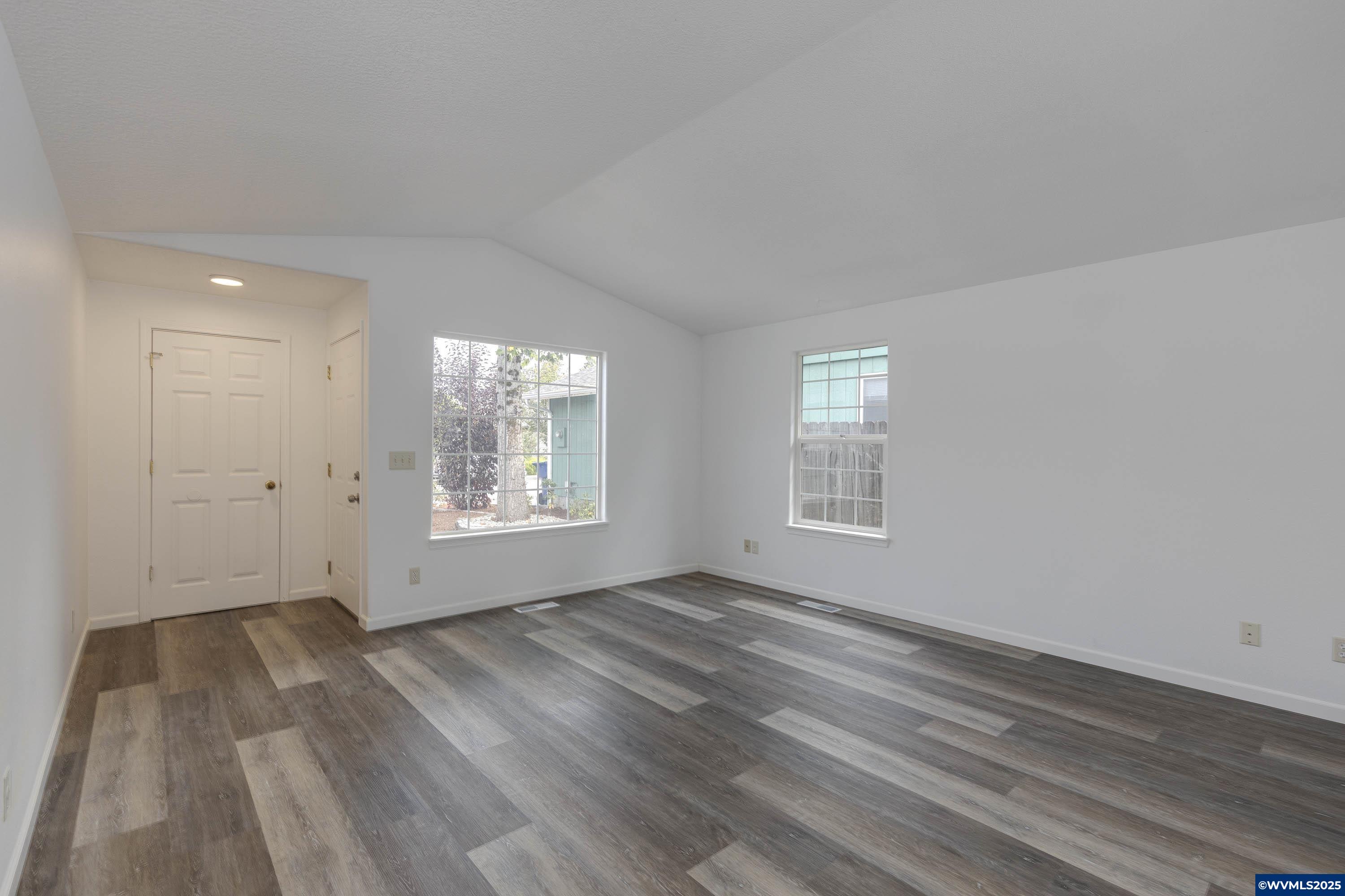 4838 Turquoise Av SE