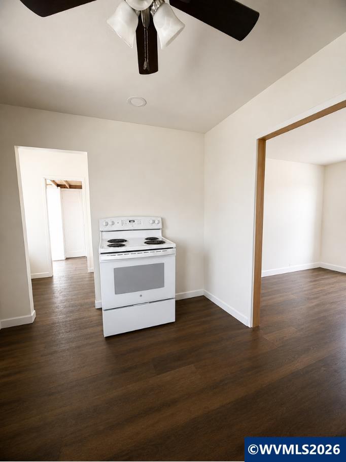 1649 Elm St
