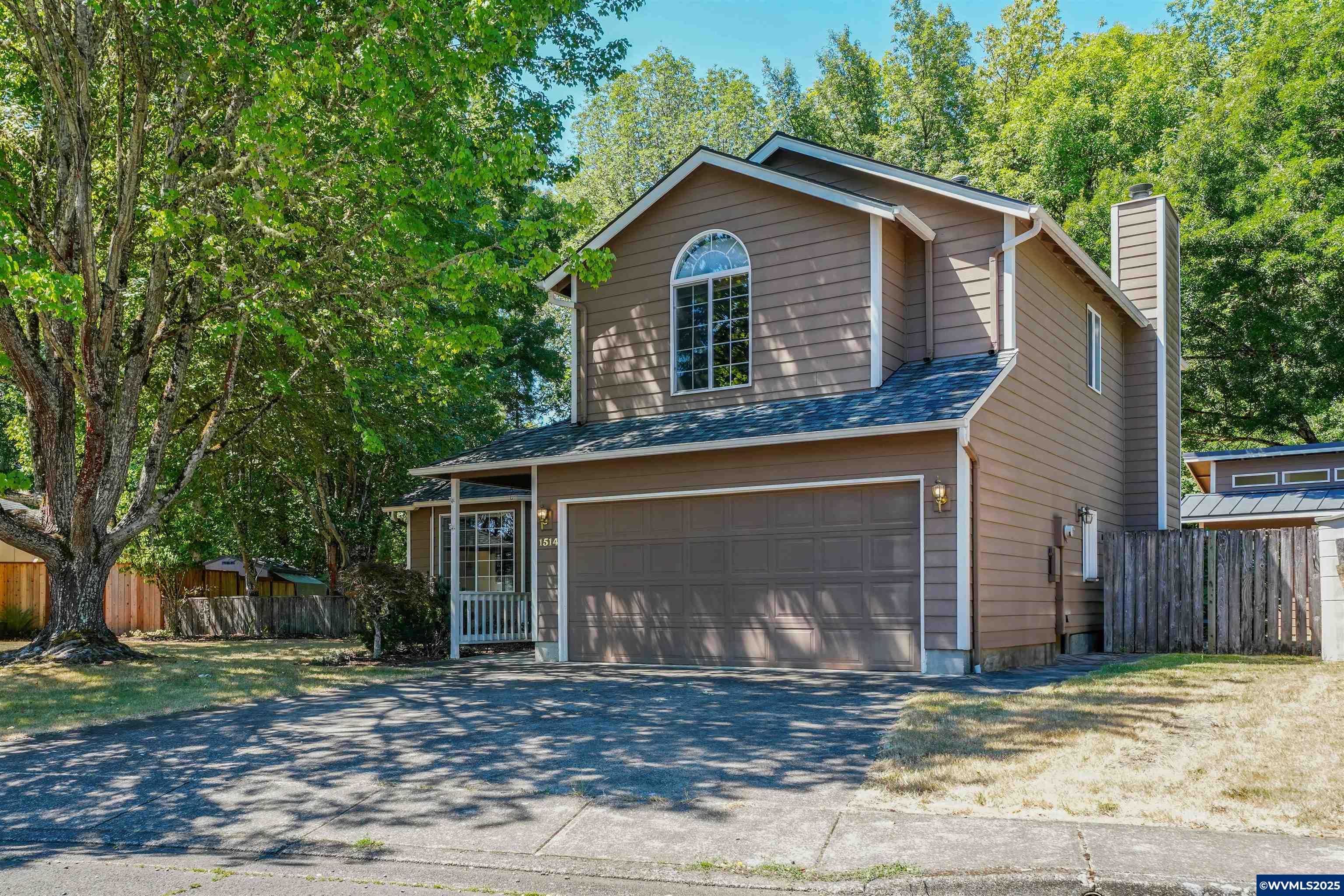 1514 SW Birdie Dr