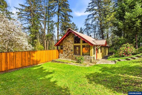 940 Oak Terrace St Sweet Home OR 97386