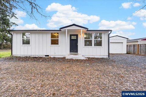 46468 E lyons mill city dr Dr Lyons OR 97358