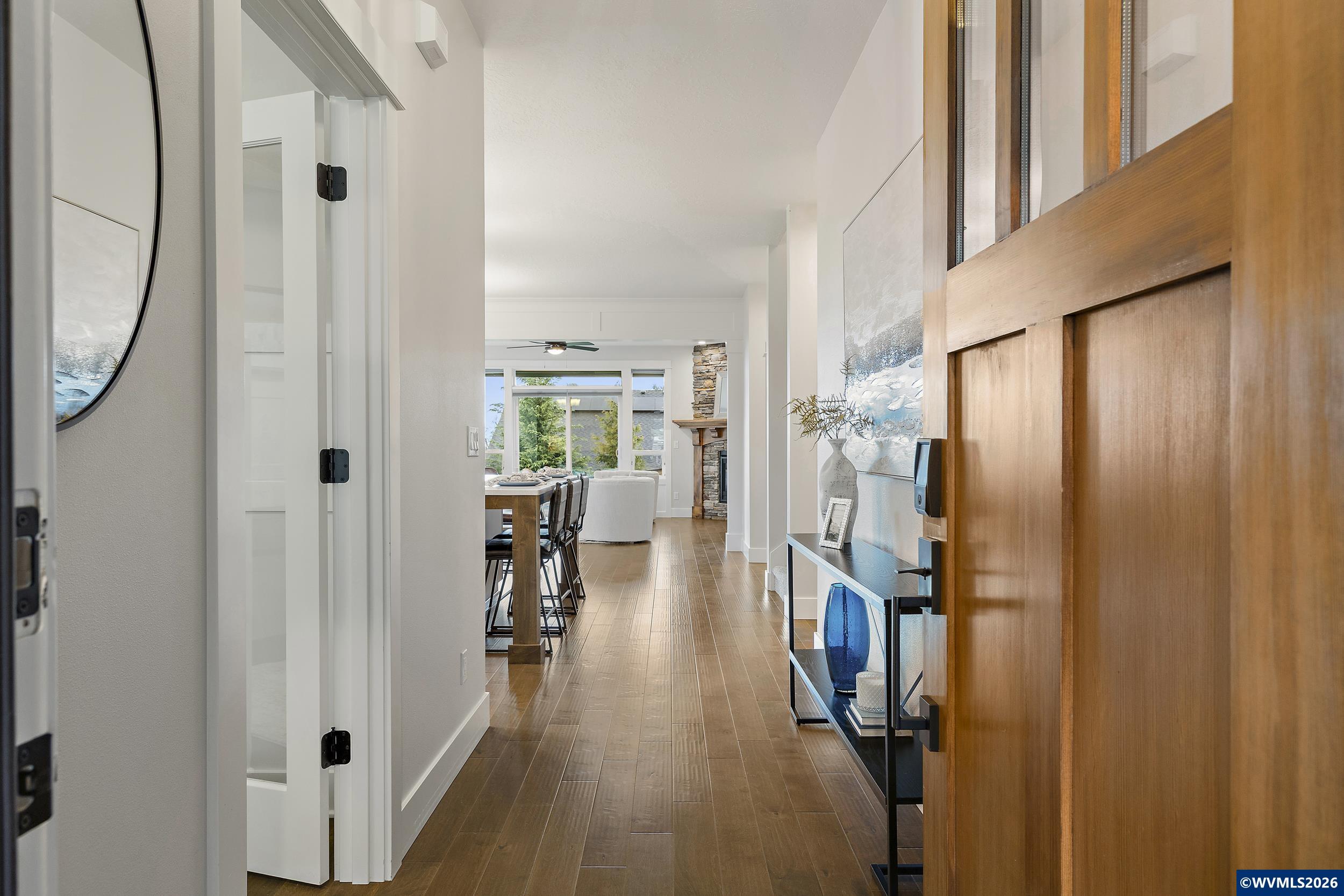 1643 York Butte Av SE