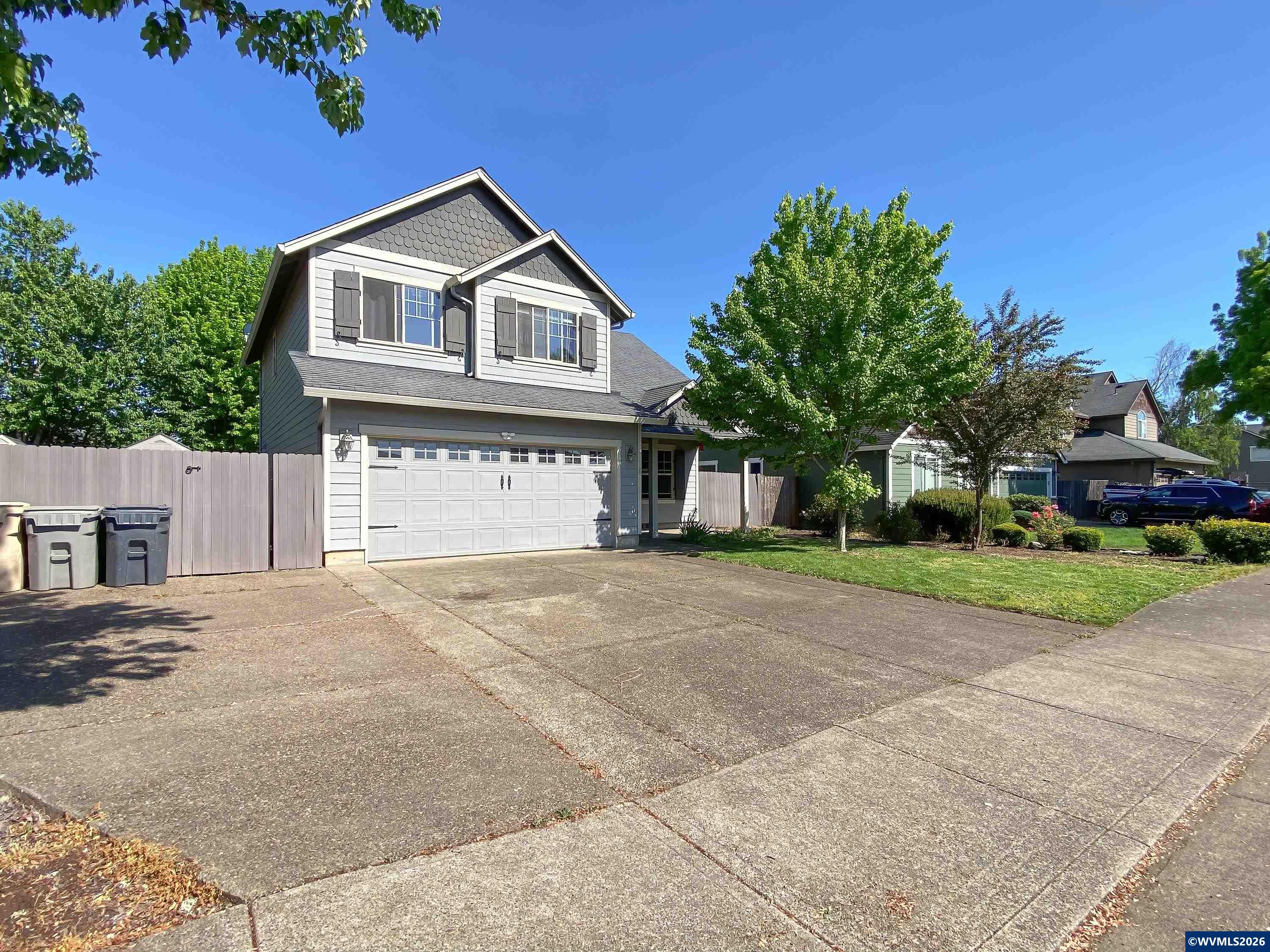 274 SW Bell Dr