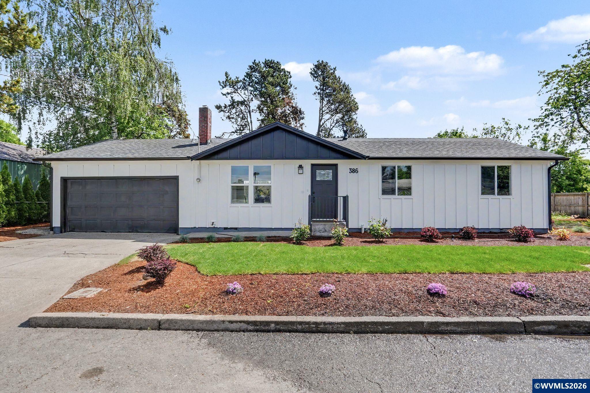 386 40th Pl SE