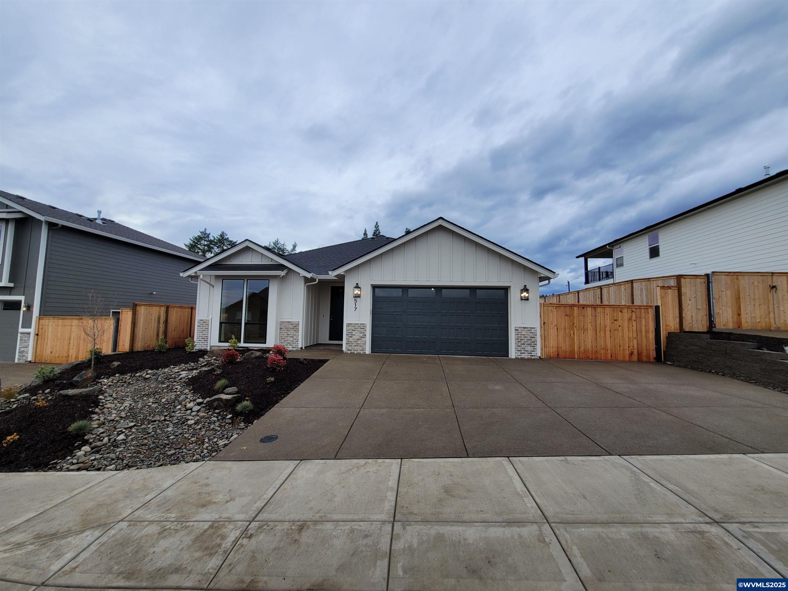 Lot E NW Crater Lake Dr
