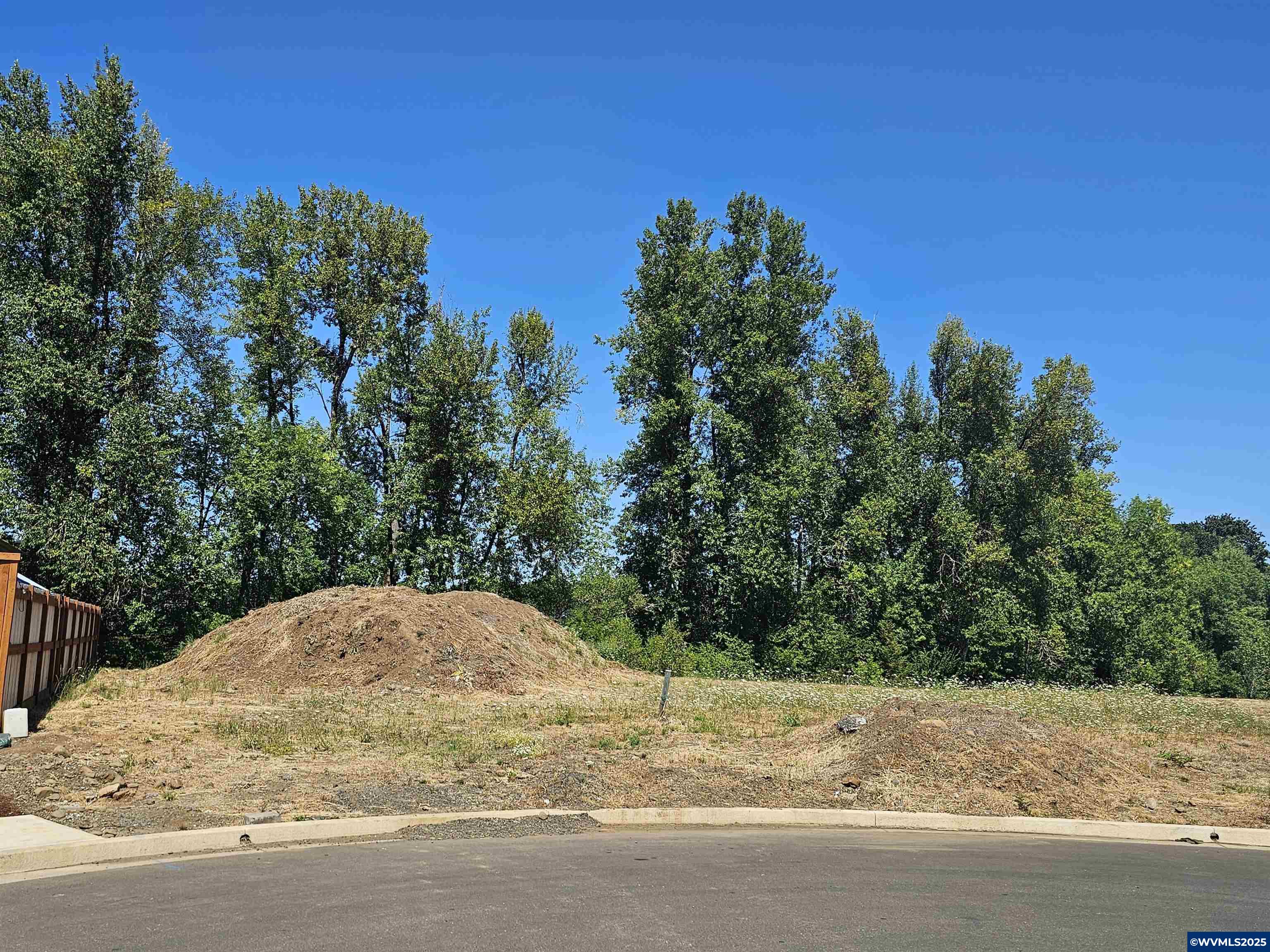 494 SW Oregon Falls Dr