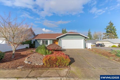 1694 Sunrise Cir NW Salem OR 97304