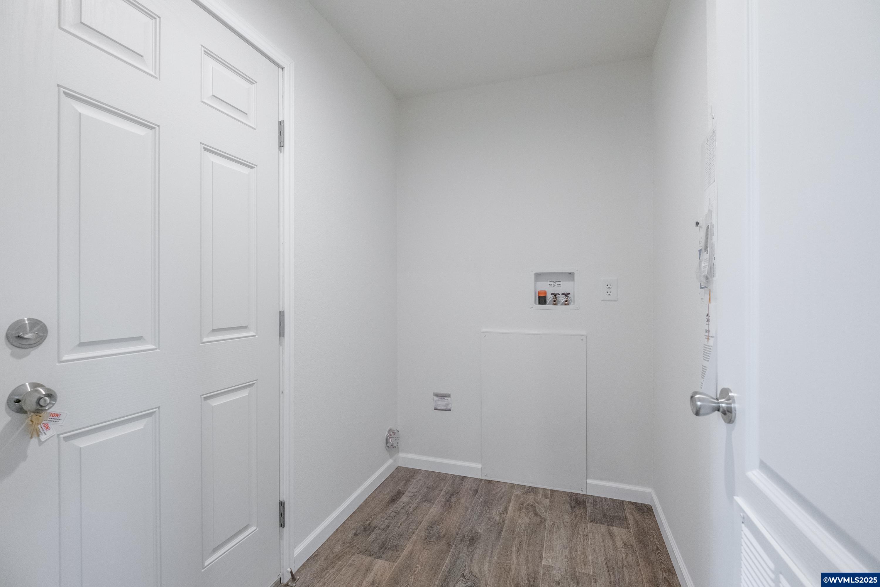 Salem, Oregon 97305, United States, 3 Bedrooms Bedrooms, ,2 BathroomsBathrooms,Residential,Active,191244