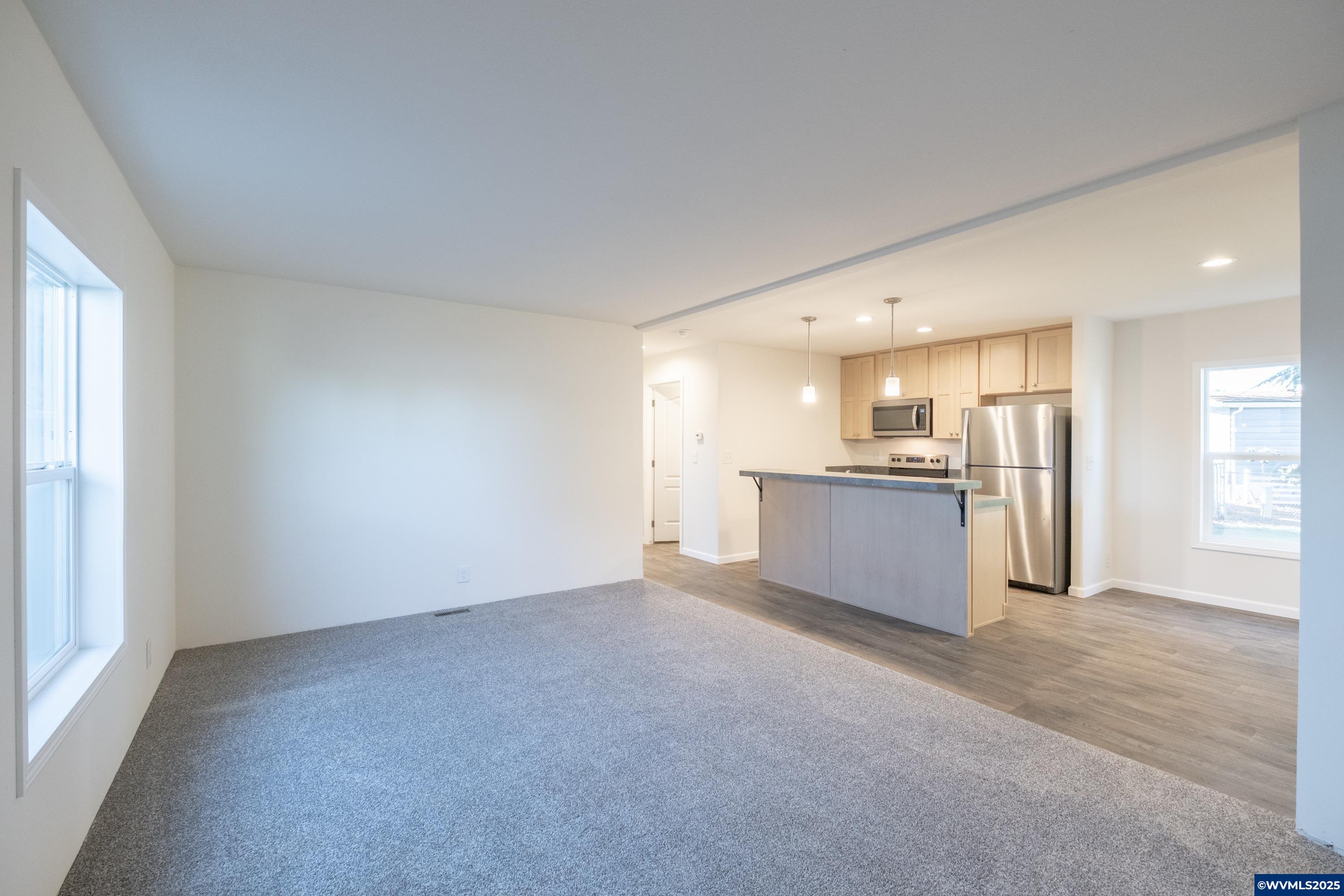 Salem, Oregon 97305, United States, 3 Bedrooms Bedrooms, ,2 BathroomsBathrooms,Residential,Active,191244