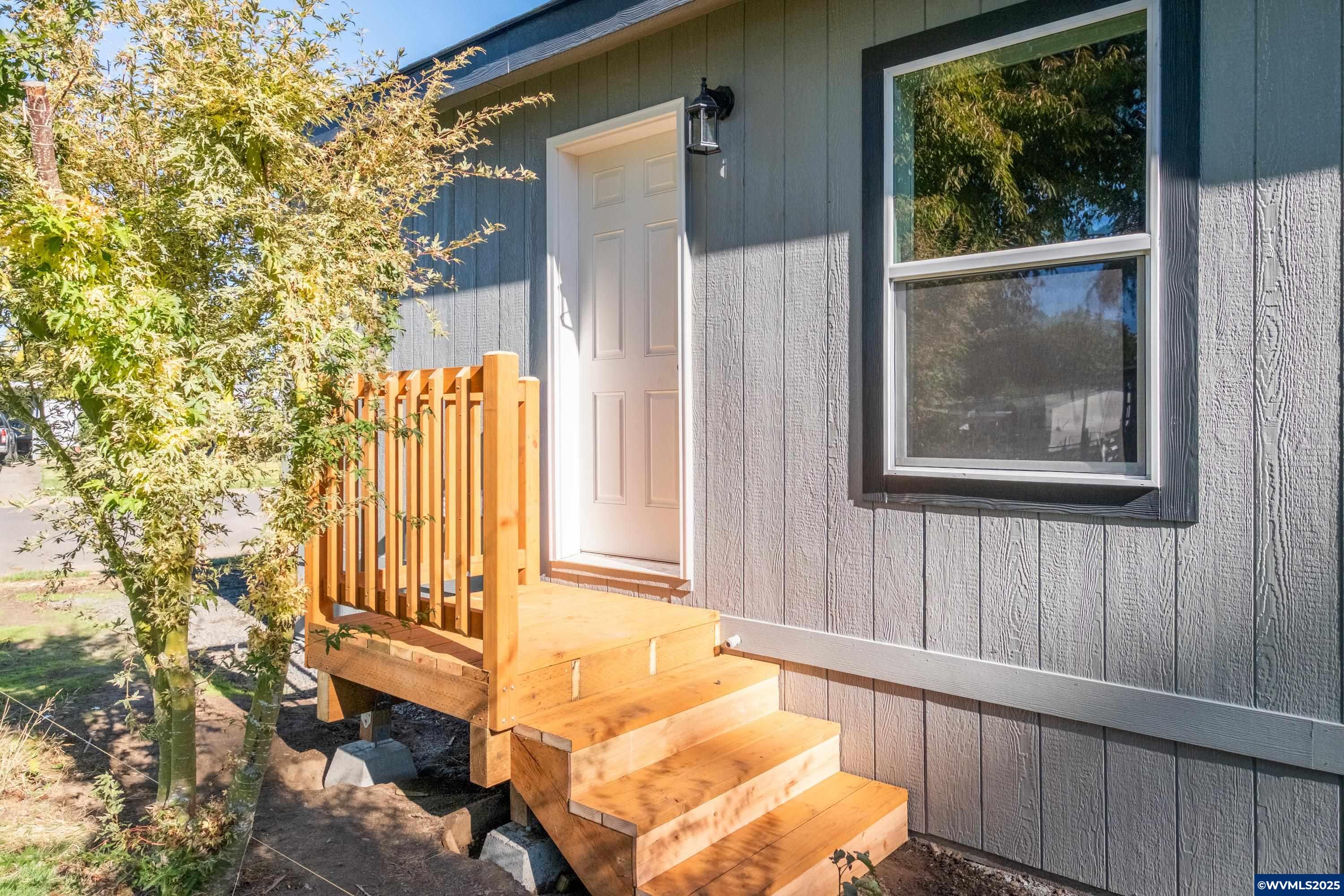 Salem, Oregon 97305, United States, 3 Bedrooms Bedrooms, ,2 BathroomsBathrooms,Residential,Active,191244