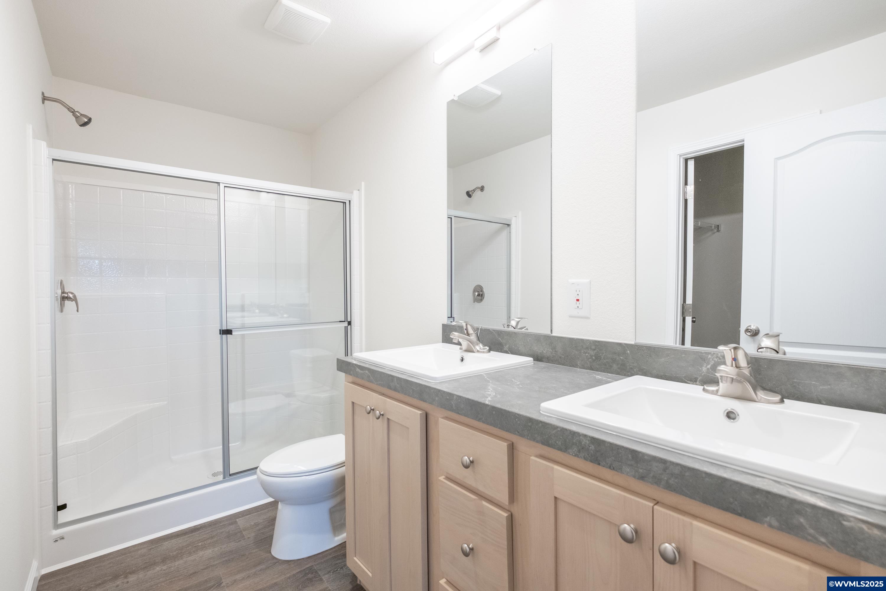 Salem, Oregon 97305, United States, 3 Bedrooms Bedrooms, ,2 BathroomsBathrooms,Residential,Active,191244