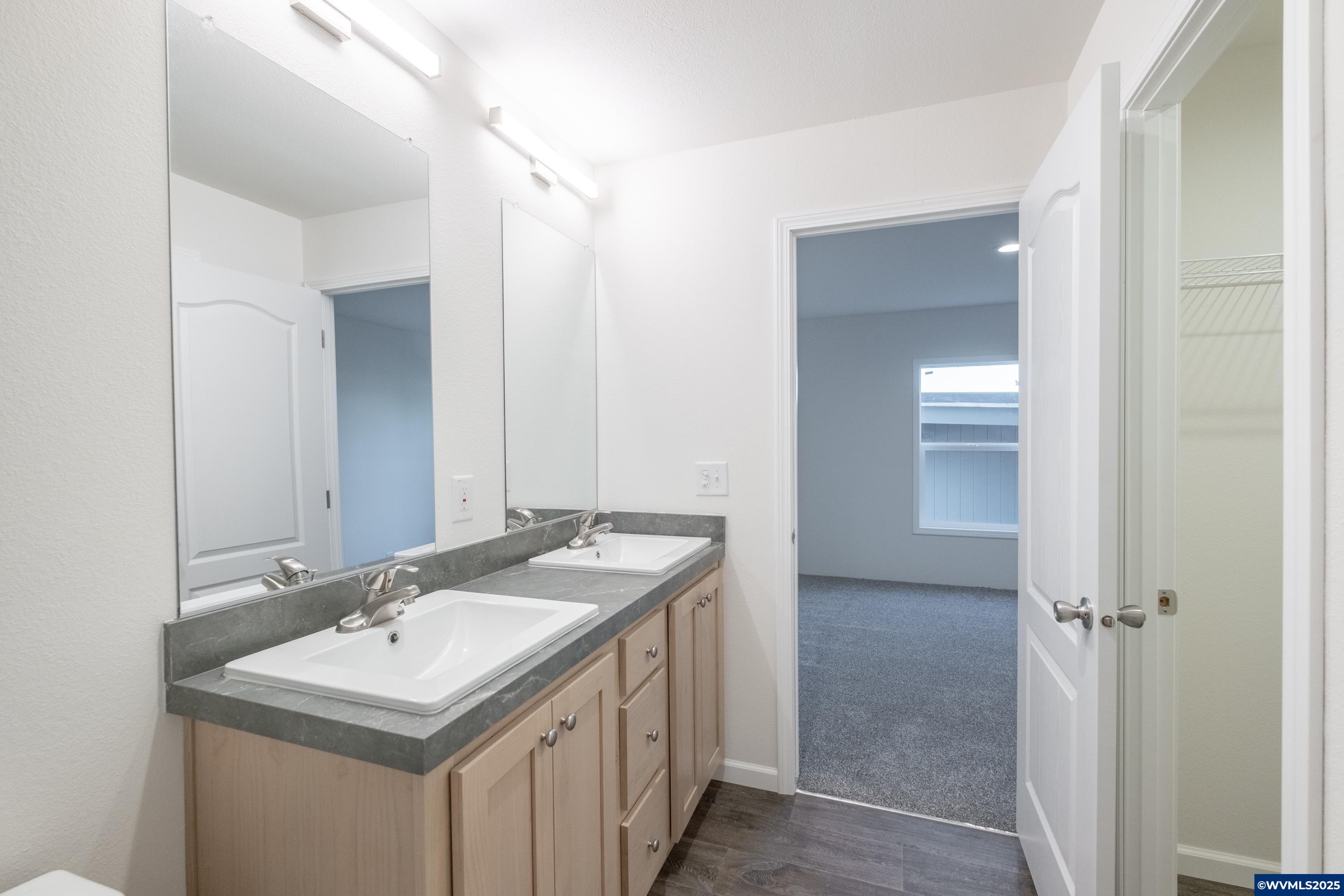 Salem, Oregon 97305, United States, 3 Bedrooms Bedrooms, ,2 BathroomsBathrooms,Residential,Active,191244