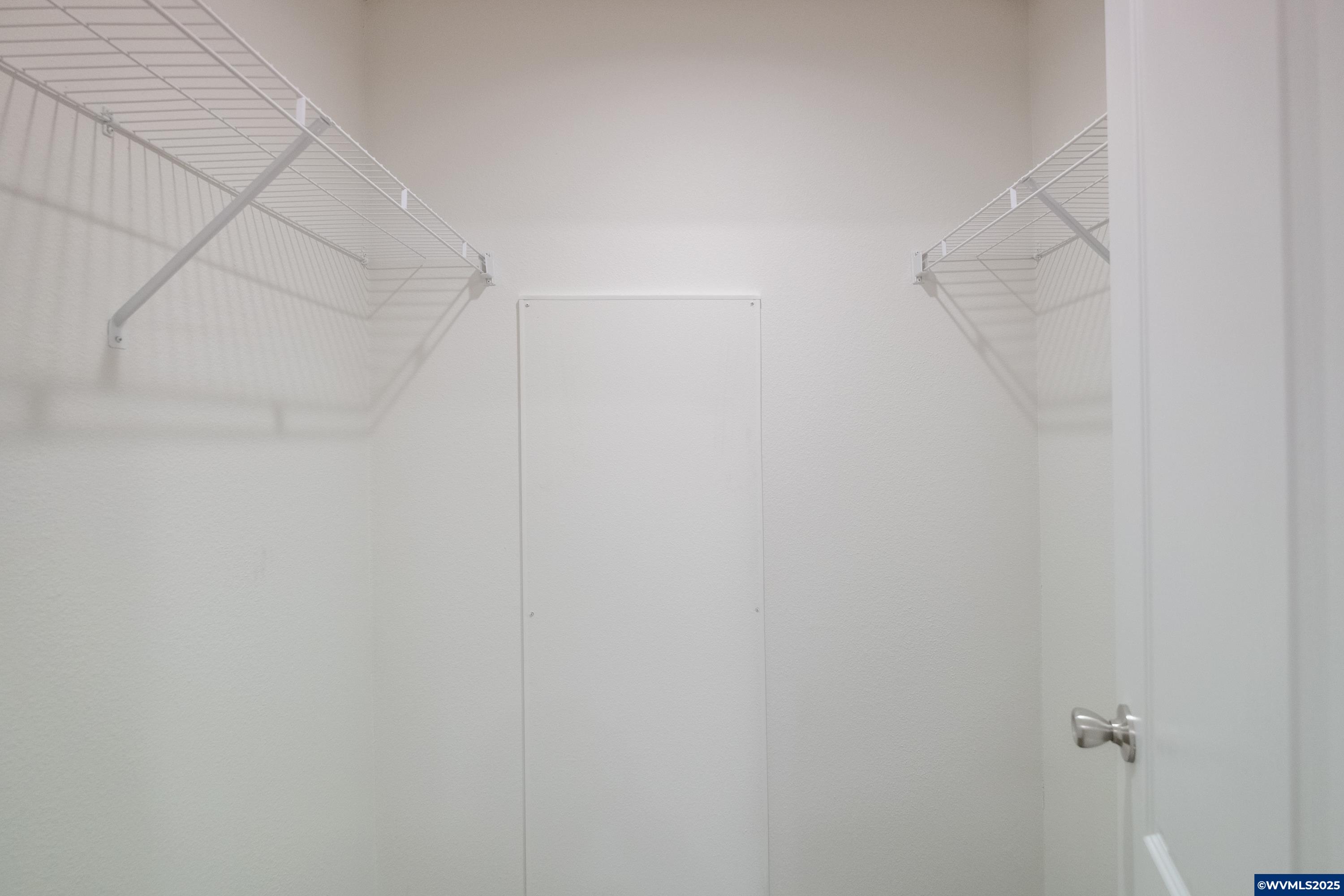 Salem, Oregon 97305, United States, 3 Bedrooms Bedrooms, ,2 BathroomsBathrooms,Residential,Active,191244