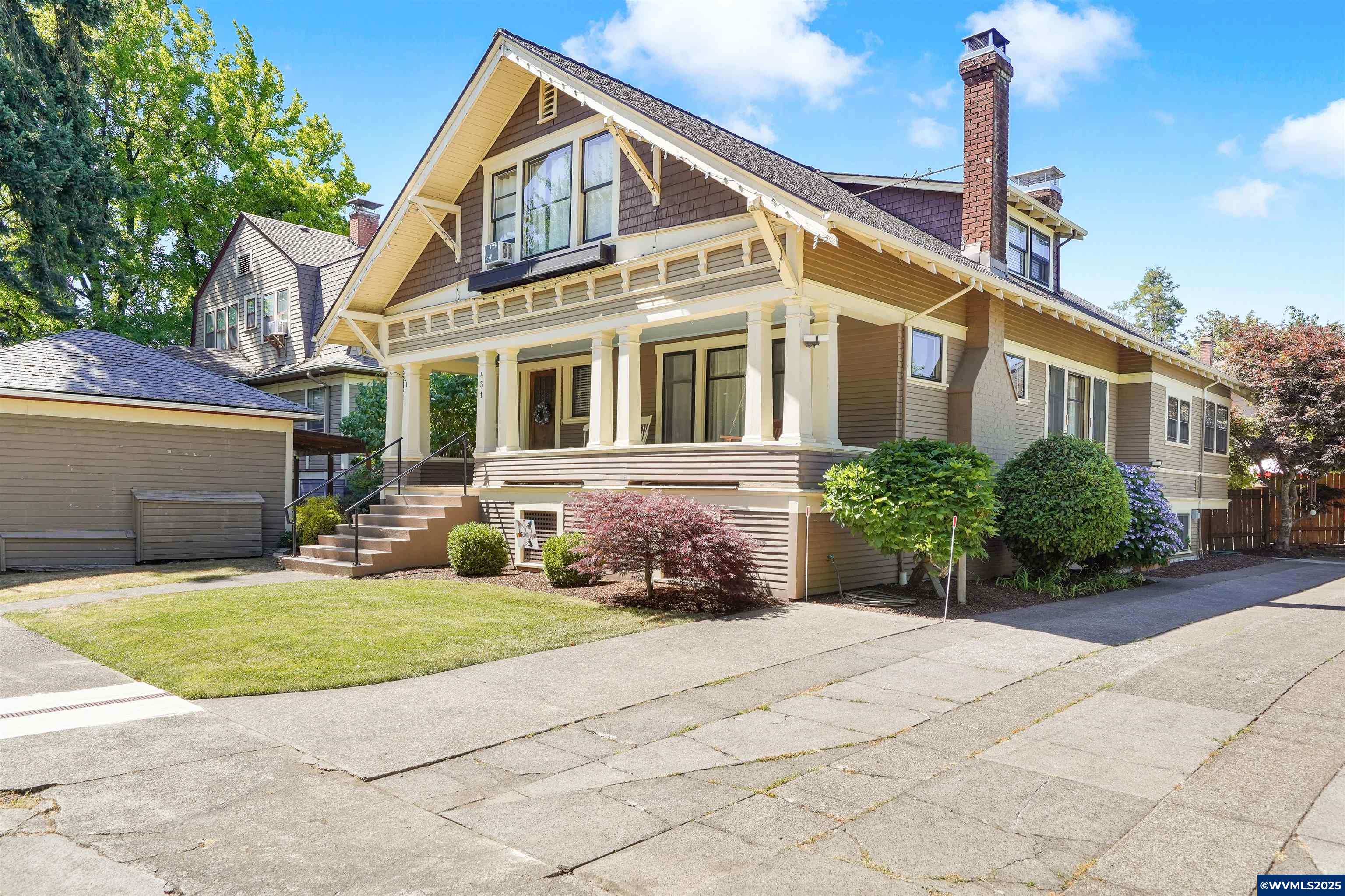 431 8th Av SW