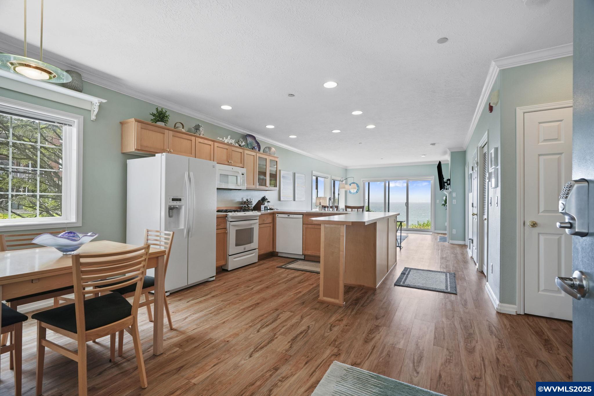 1113 N Hwy 101 #1 Hwy