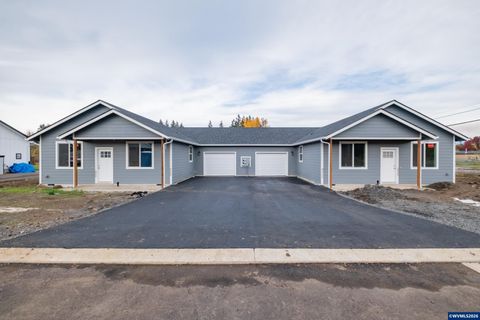 1230 49th Av Sweet Home OR 97386