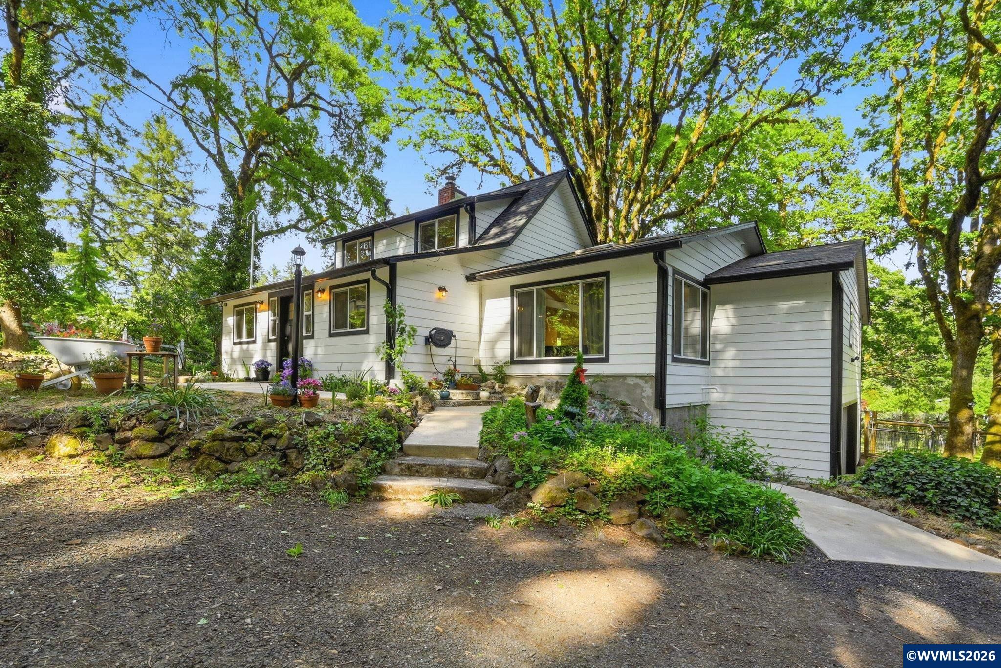 6975 NW Mountain View Dr