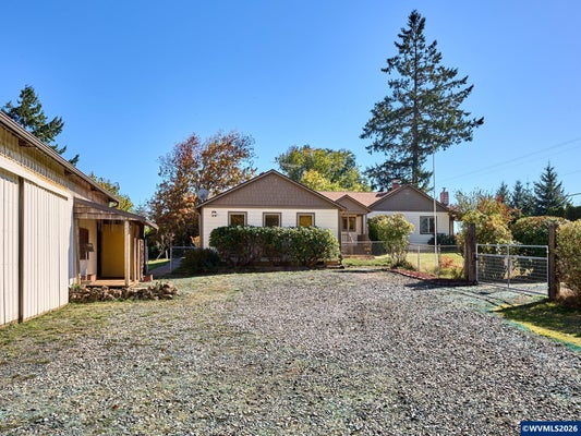 1060 SILVER FALLS DR NE, SILVERTON, OR 97381 - Image e51ea8a9a6691e96a6821d8e2330312a/46457286