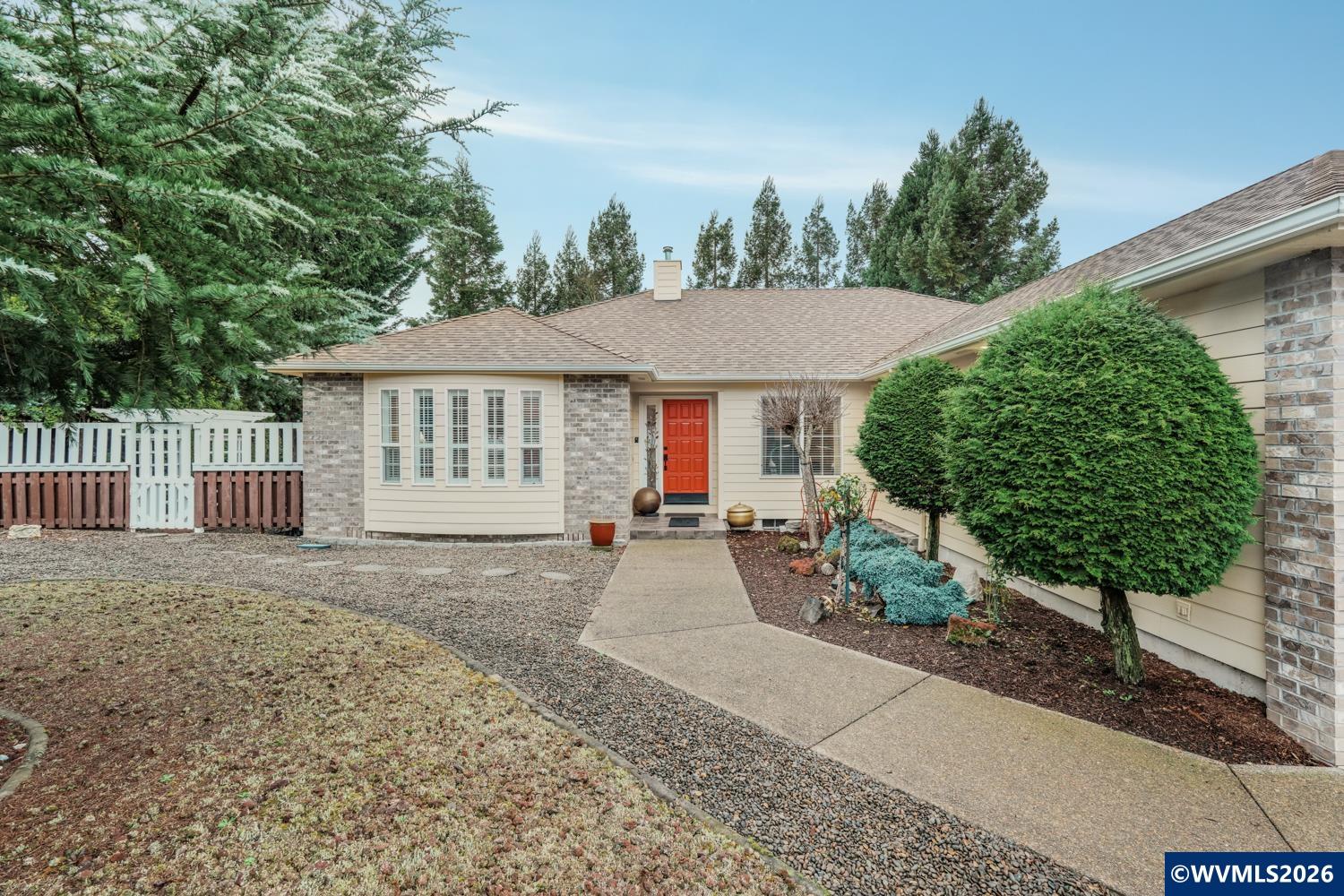 1500 N Heights Dr NW