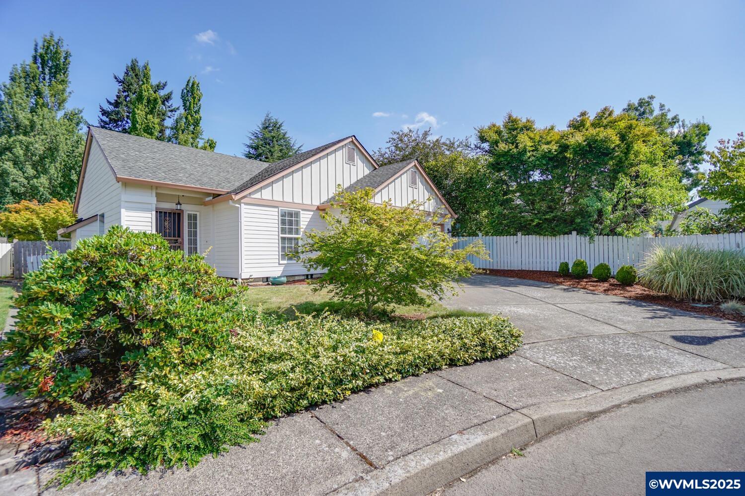 16914 SE 30th Cir