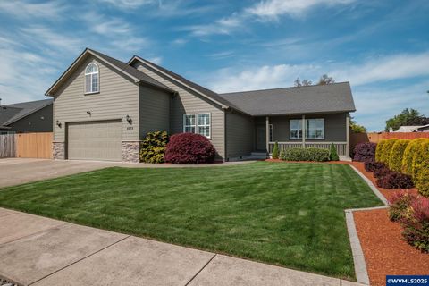 4878 Obsidian Av NE Albany OR 97321