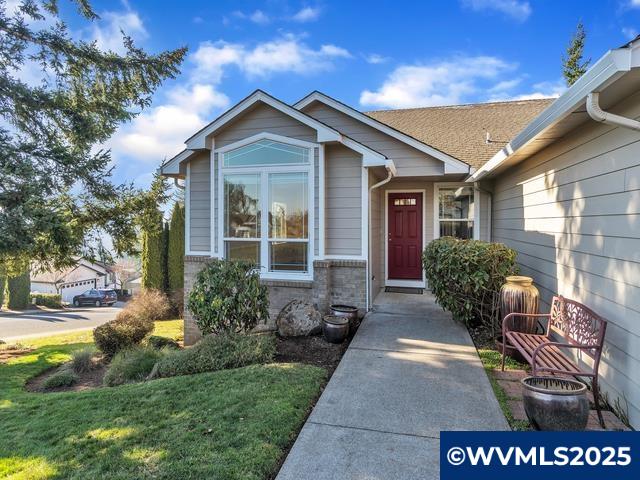 7003 Solarian Dr SE