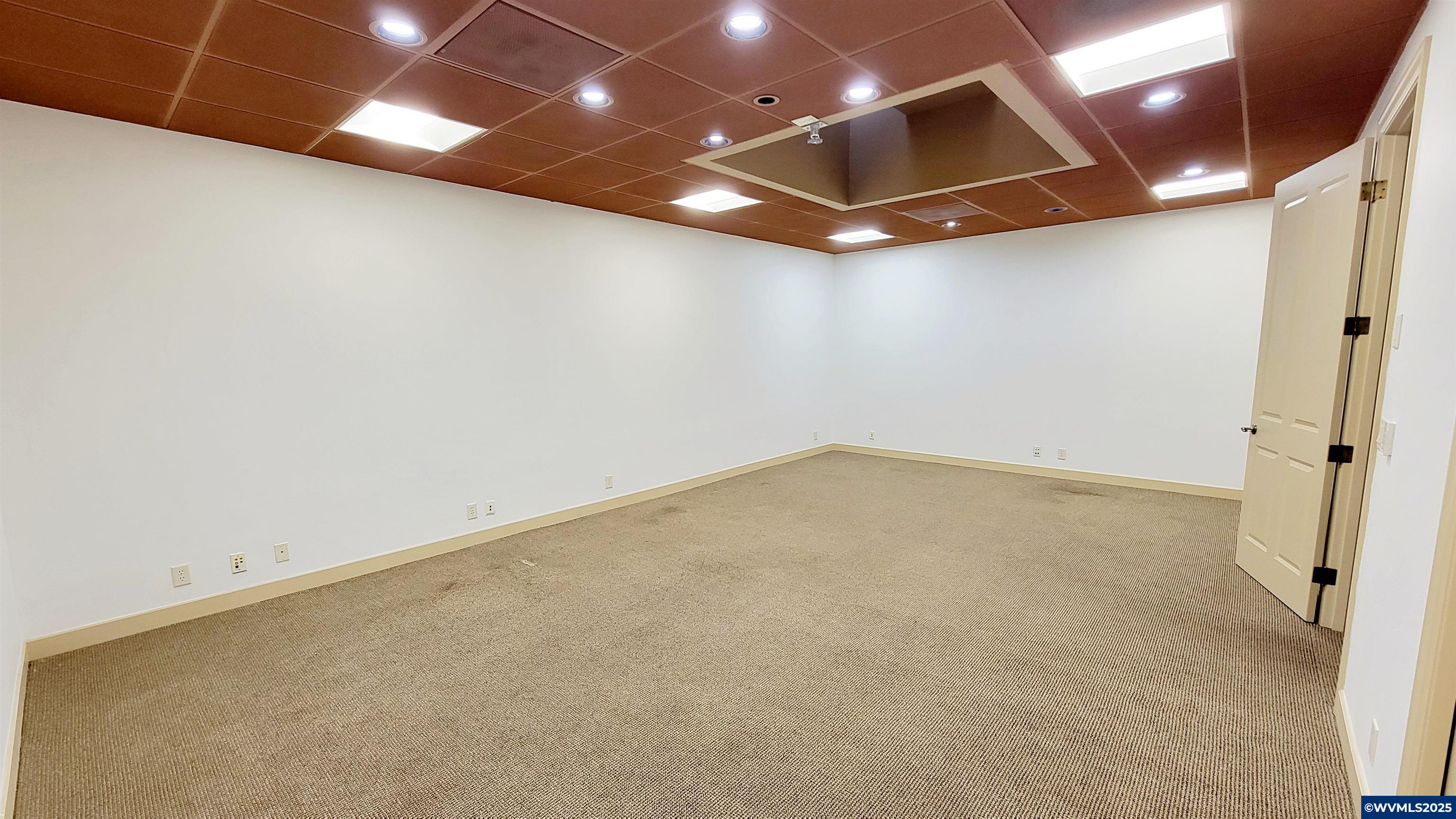 5395 Commercial St SE