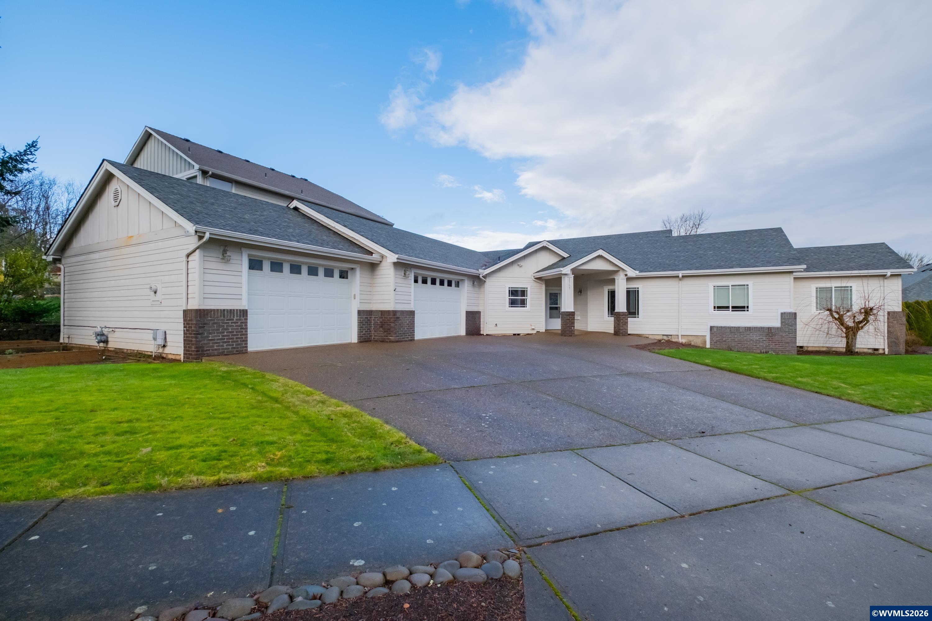 2765 Fort Hill Av NW