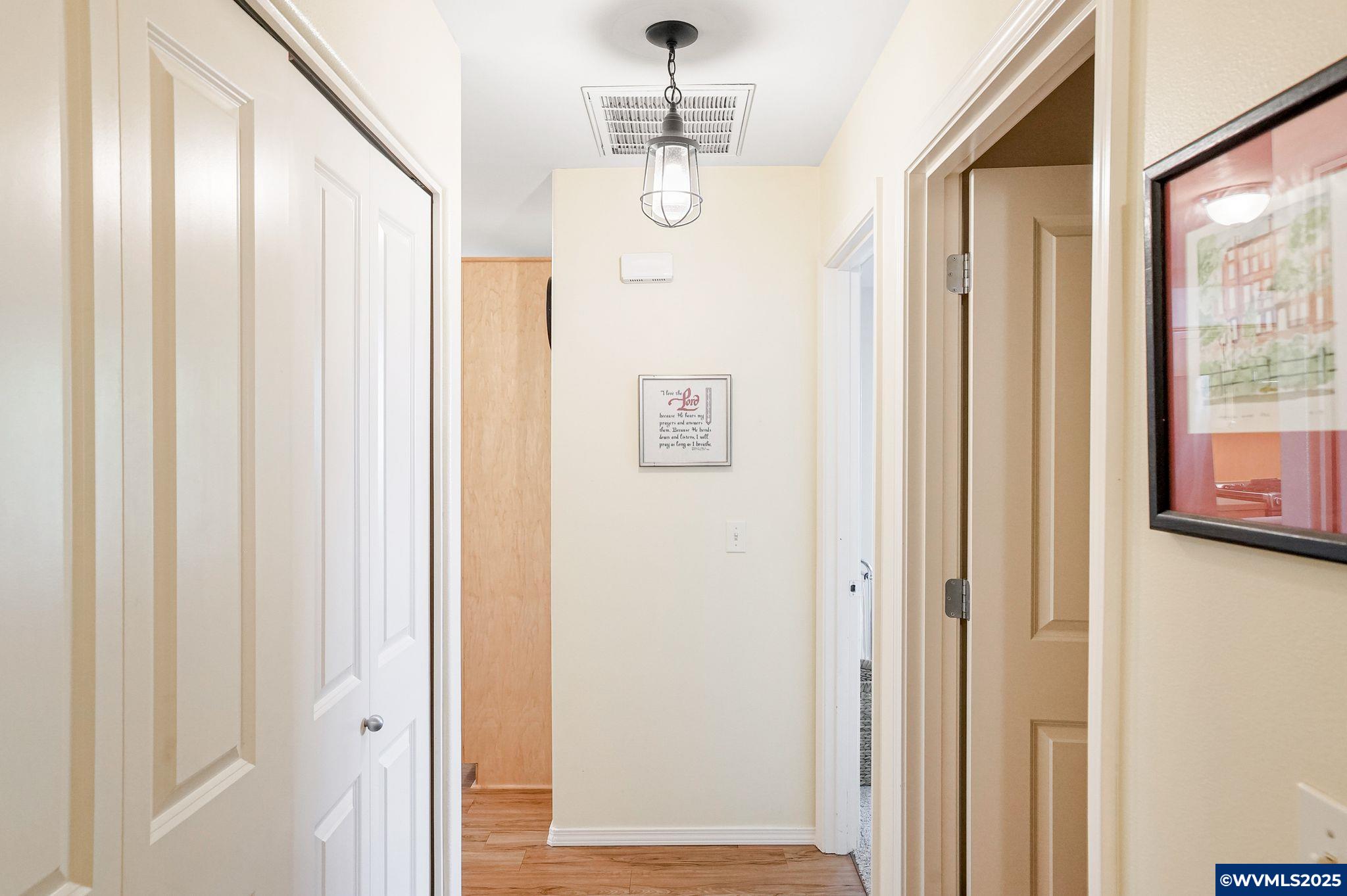 Salem, Oregon 97301, United States, 2 Bedrooms Bedrooms, ,2 BathroomsBathrooms,Residential,Active,164227