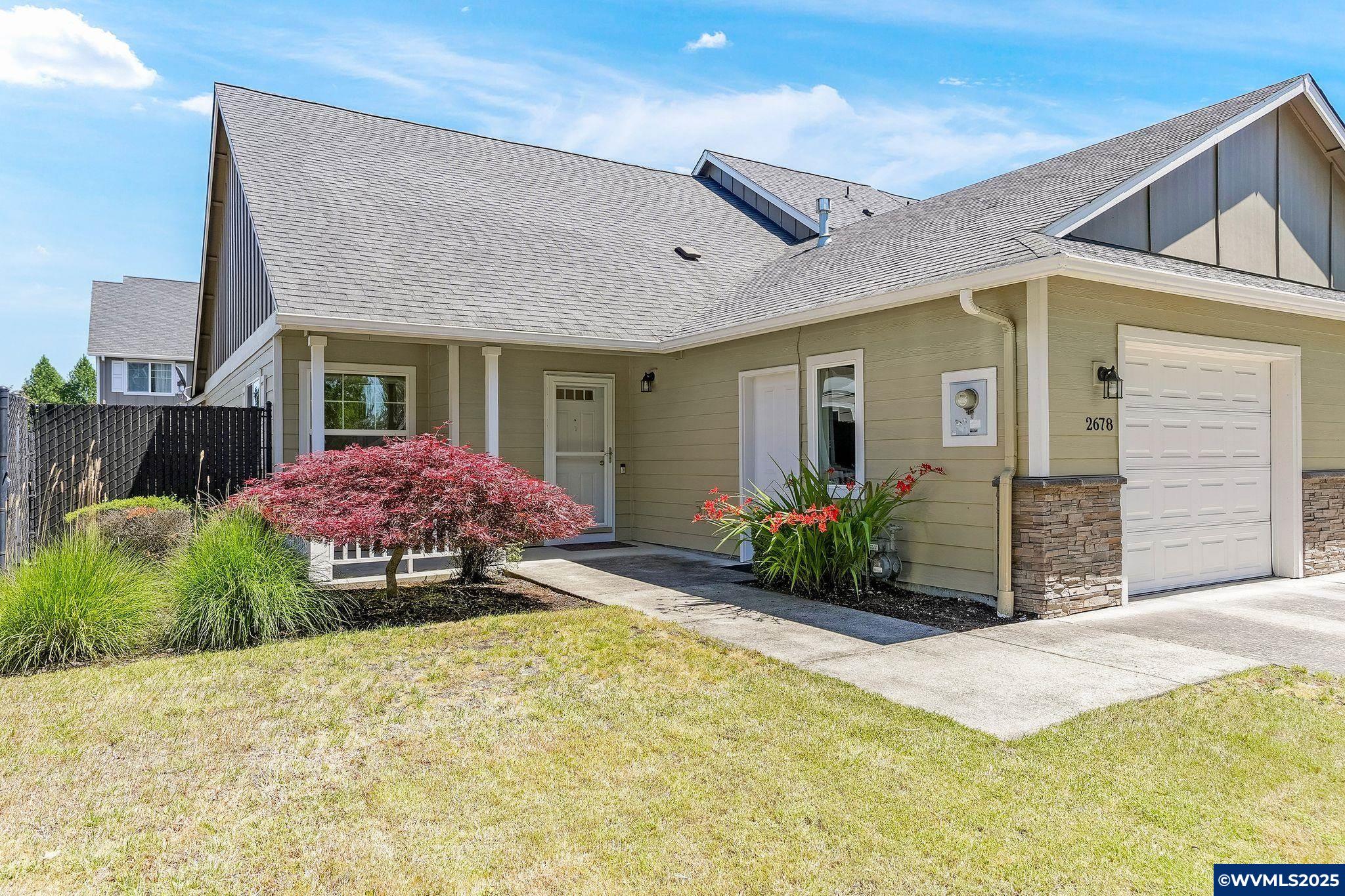 Salem, Oregon 97301, United States, 2 Bedrooms Bedrooms, ,2 BathroomsBathrooms,Residential,Active,164227