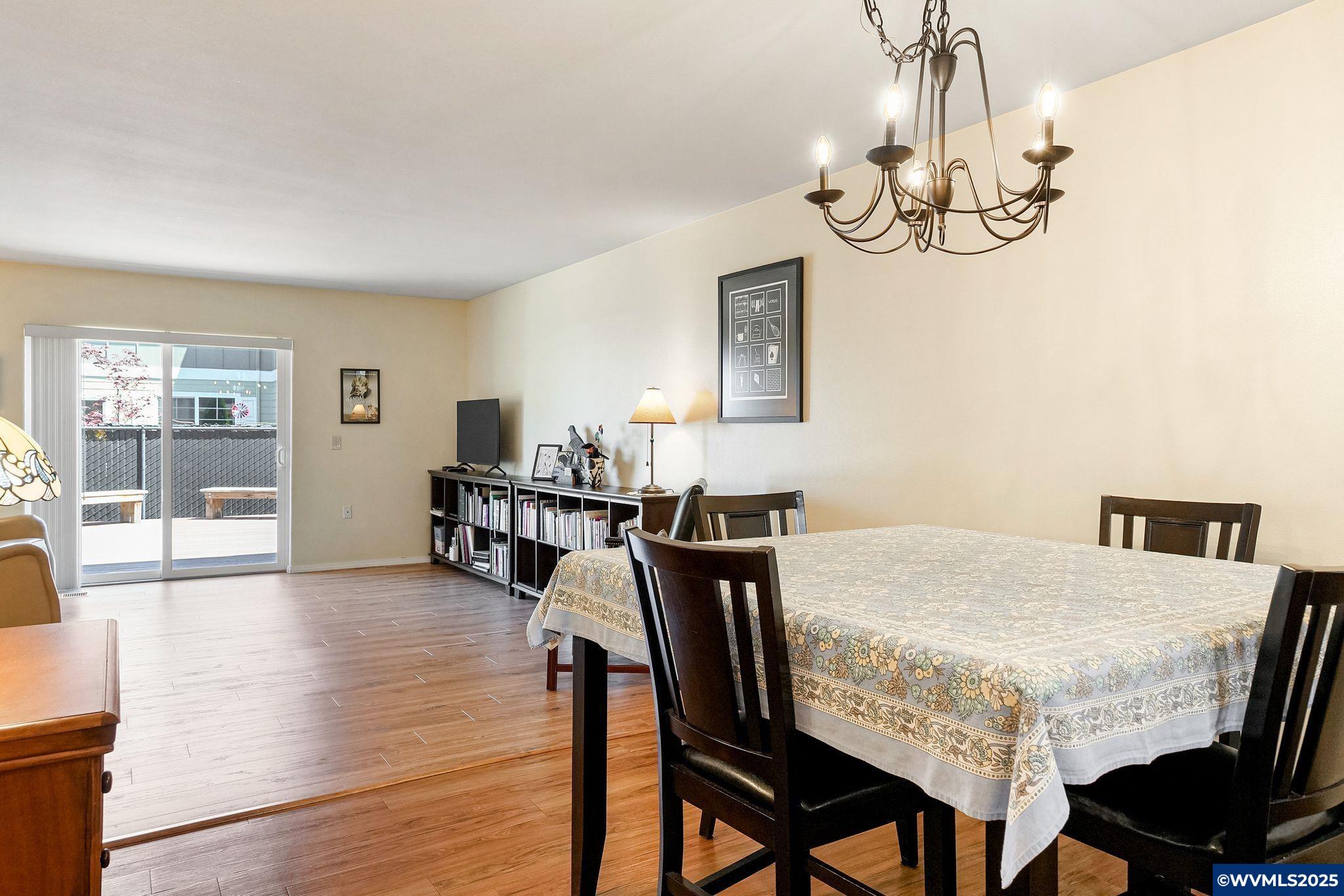 Salem, Oregon 97301, United States, 2 Bedrooms Bedrooms, ,2 BathroomsBathrooms,Residential,Active,164227