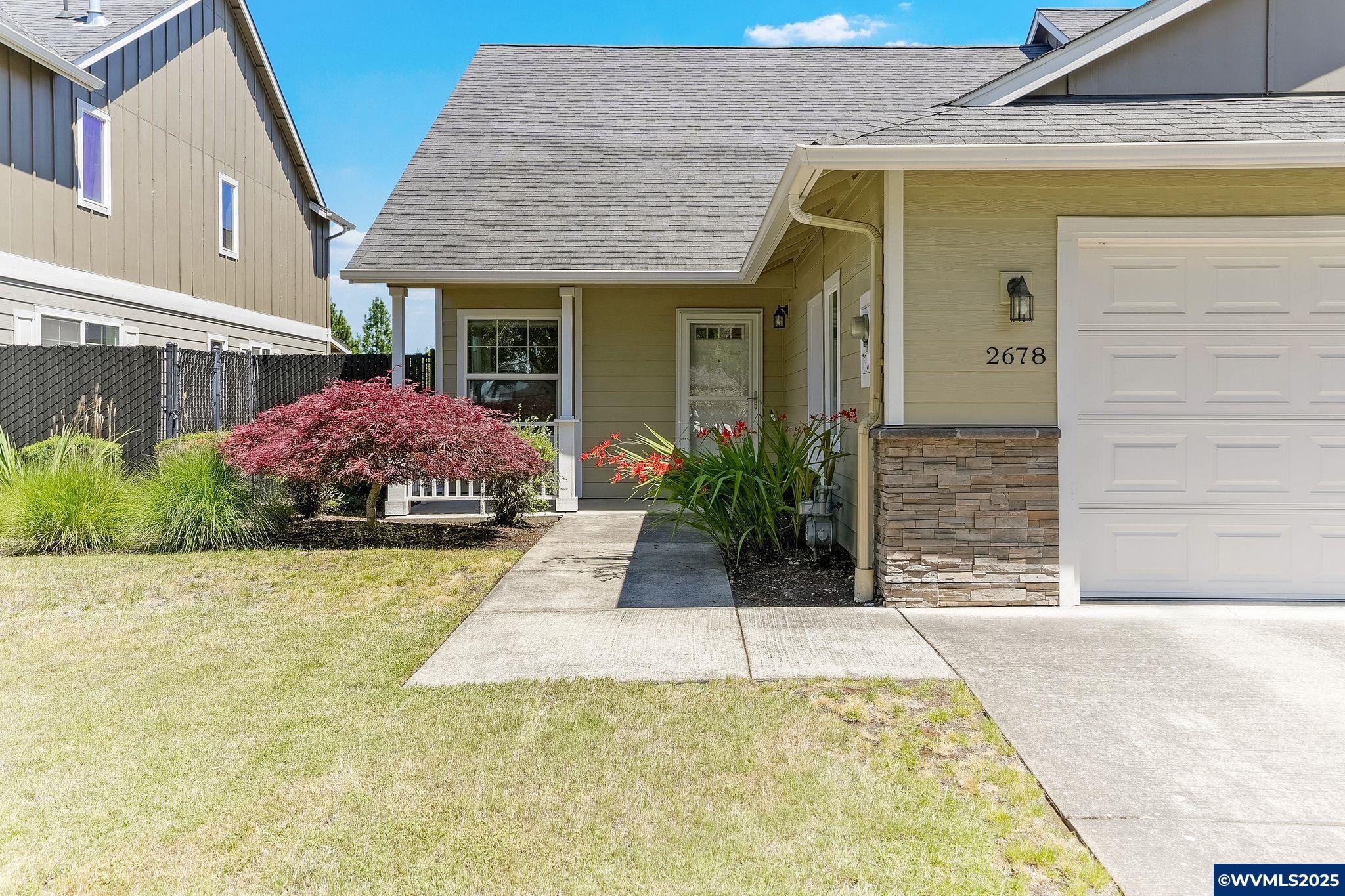 Salem, Oregon 97301, United States, 2 Bedrooms Bedrooms, ,2 BathroomsBathrooms,Residential,Active,164227