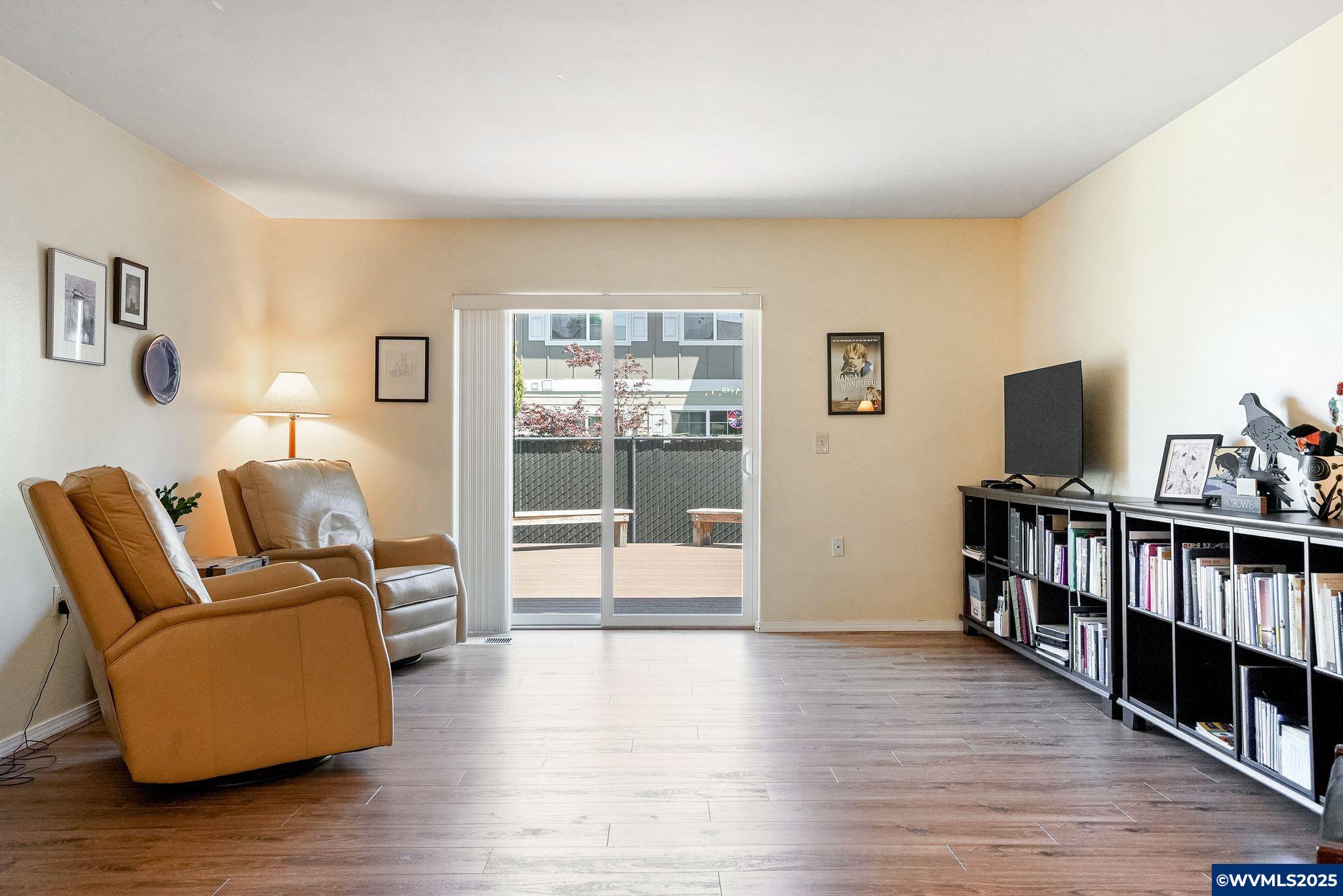 Salem, Oregon 97301, United States, 2 Bedrooms Bedrooms, ,2 BathroomsBathrooms,Residential,Active,164227