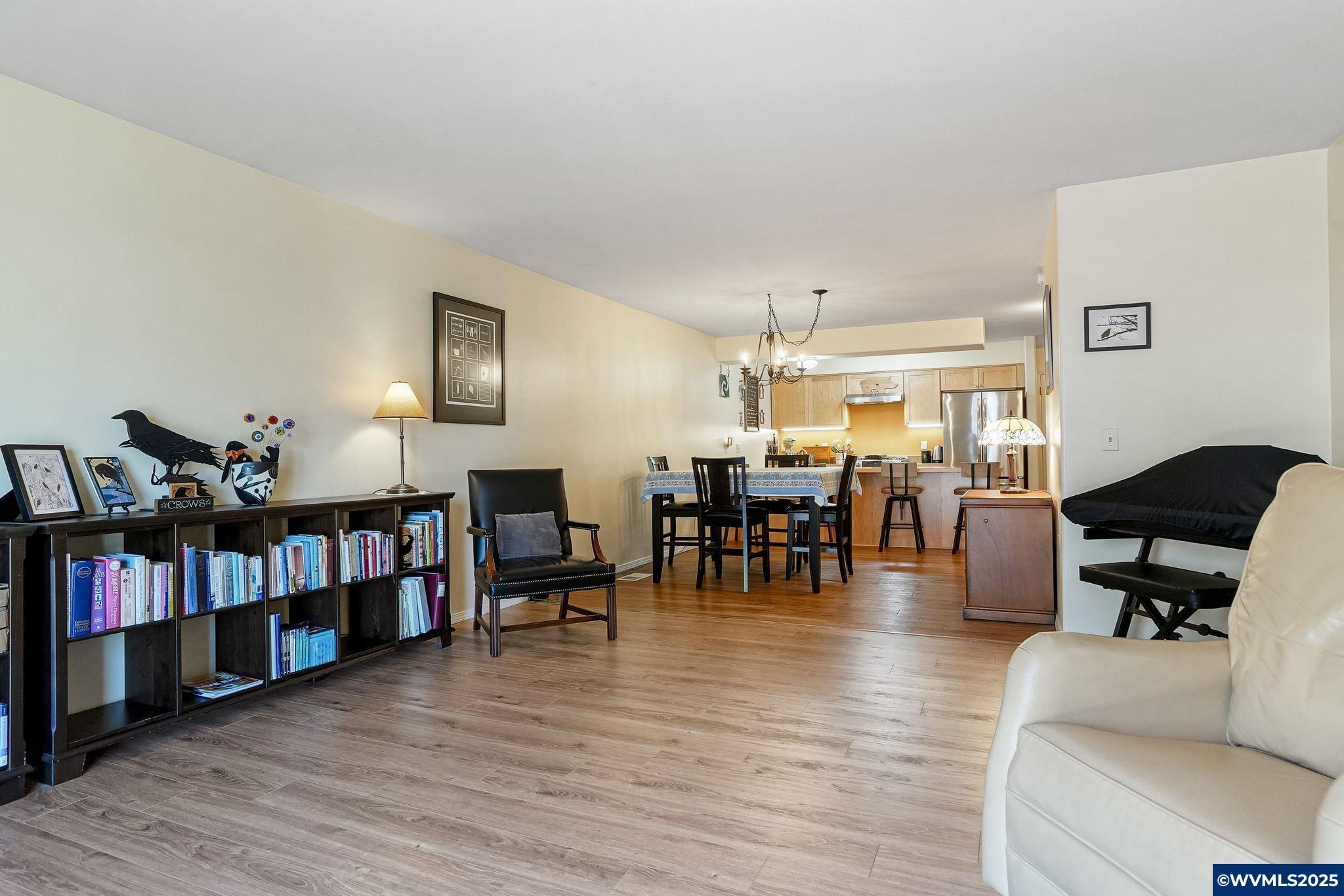 Salem, Oregon 97301, United States, 2 Bedrooms Bedrooms, ,2 BathroomsBathrooms,Residential,Active,164227