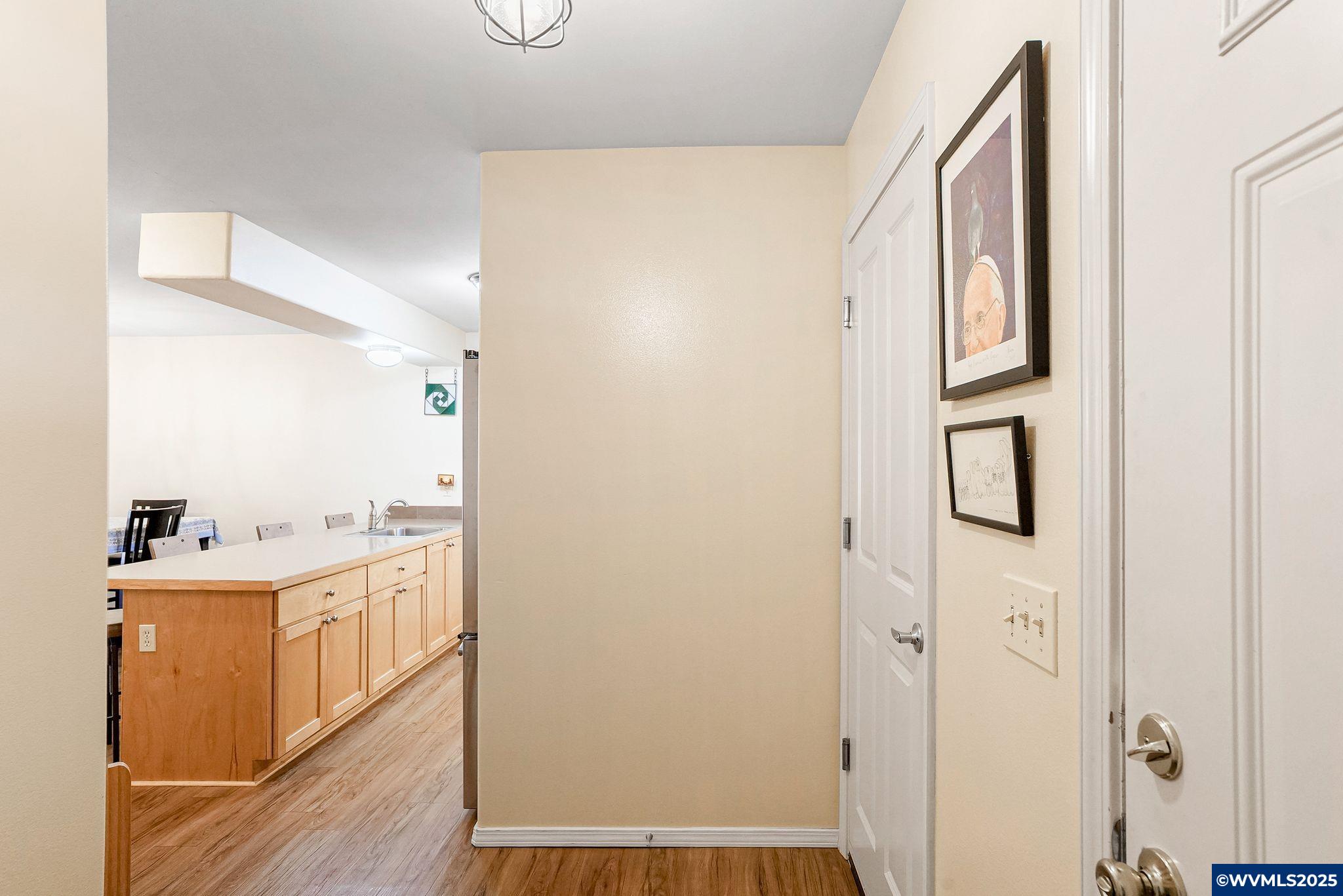 Salem, Oregon 97301, United States, 2 Bedrooms Bedrooms, ,2 BathroomsBathrooms,Residential,Active,164227