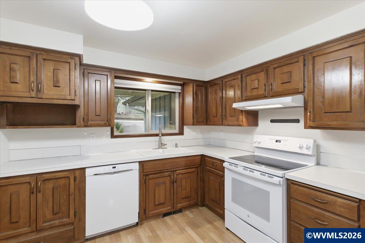 2225 NW Estaview Cir