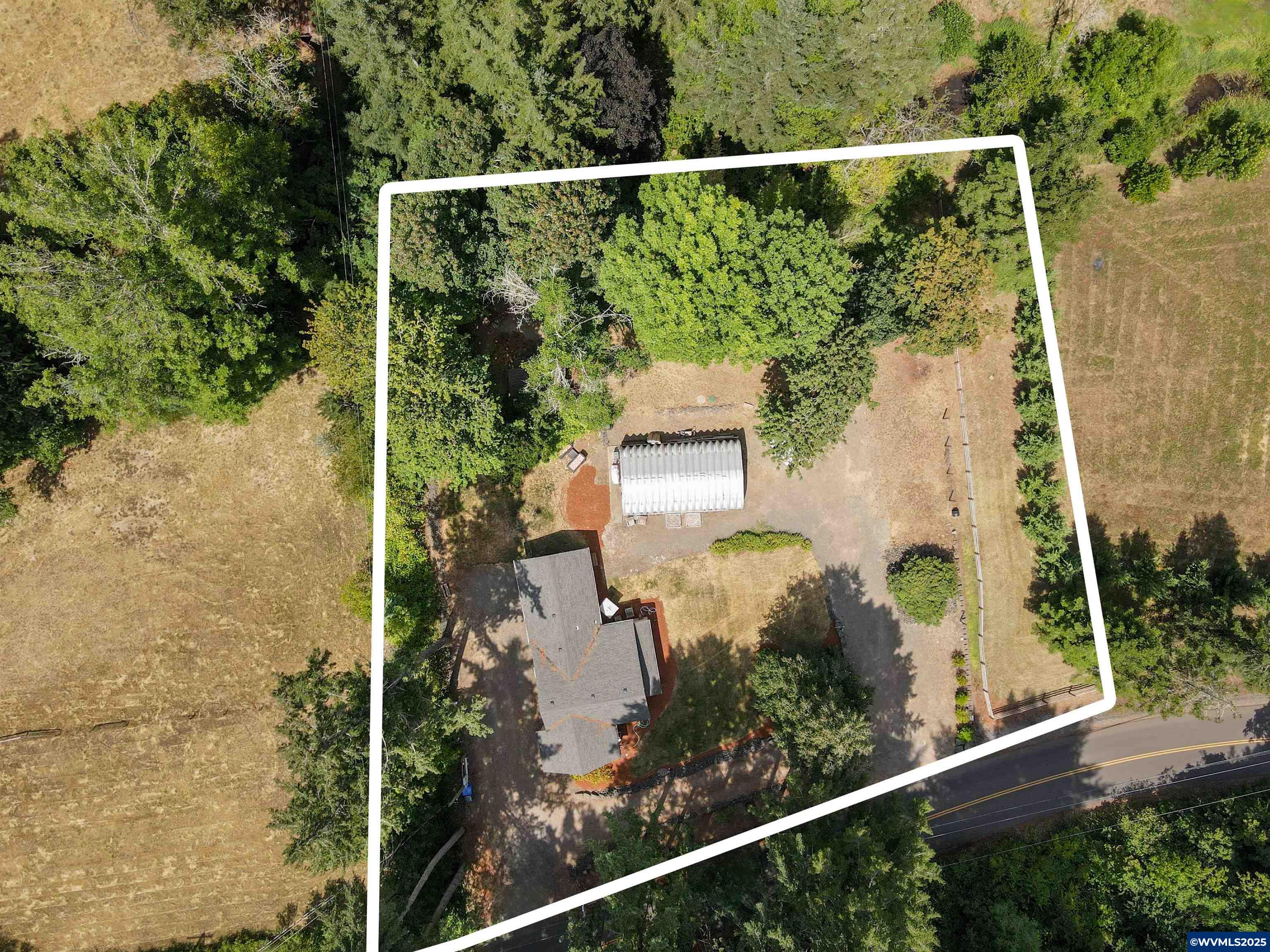 241 Rees Hill Rd SE