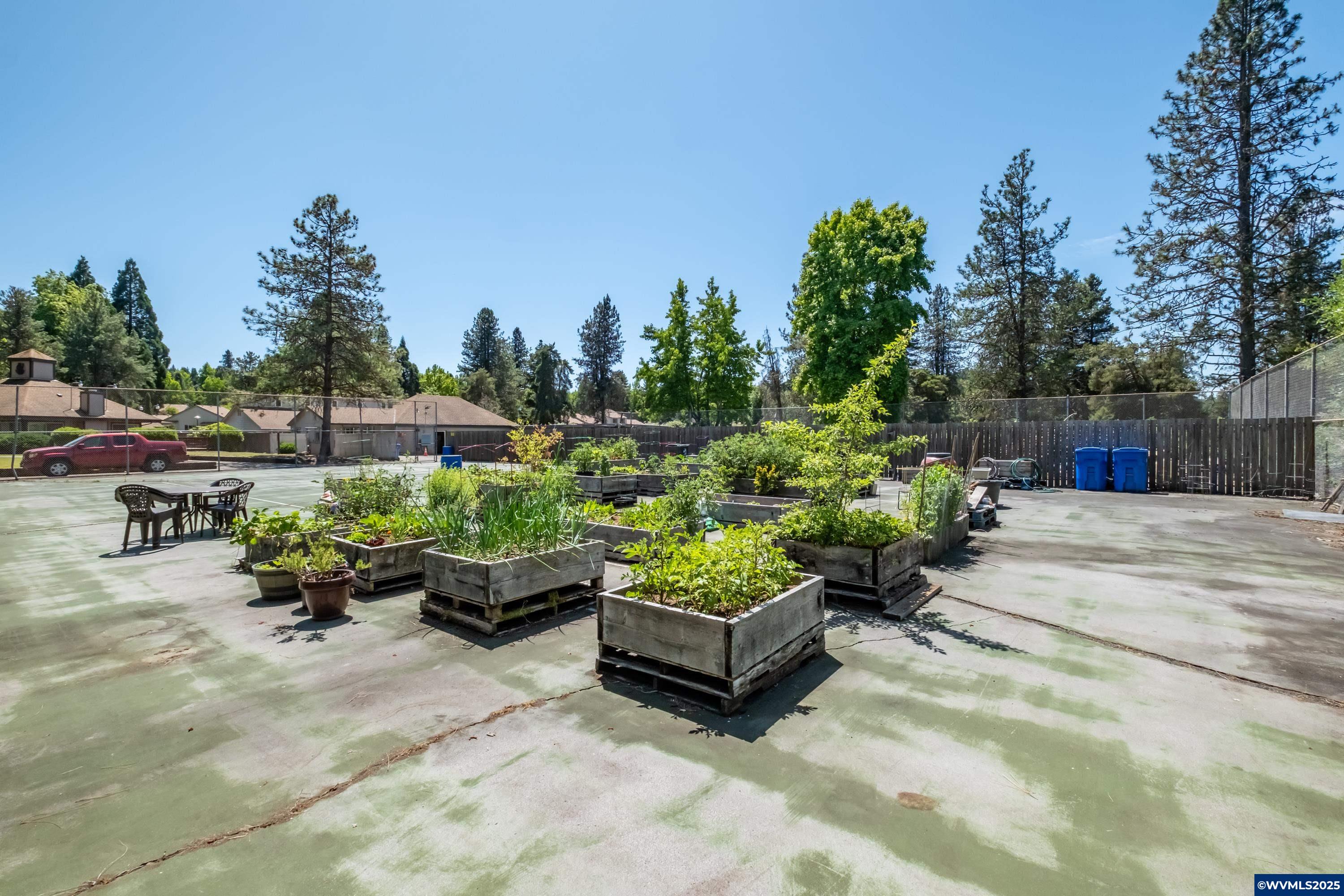 Salem, Oregon 97306, United States, 3 Bedrooms Bedrooms, ,2 BathroomsBathrooms,Residential,Pending,155184