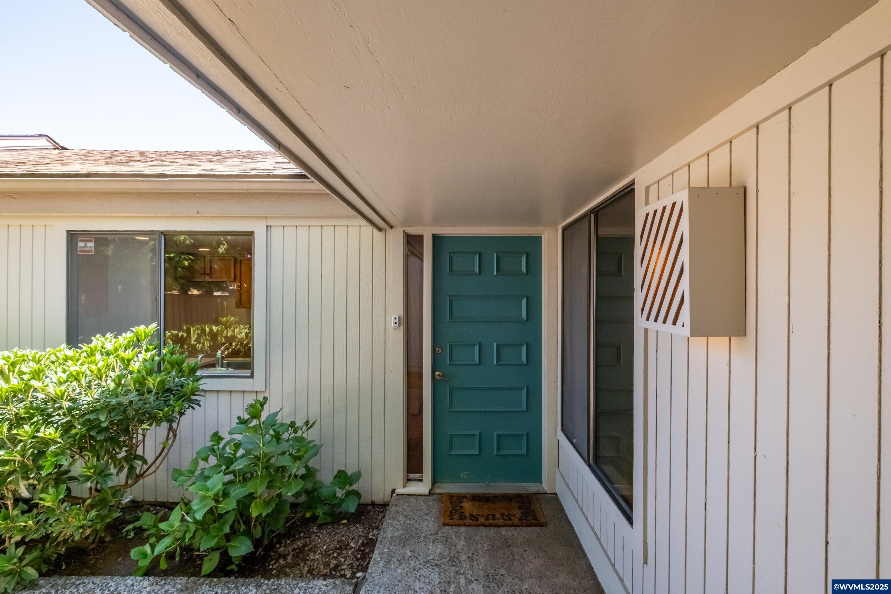 Salem, Oregon 97306, United States, 3 Bedrooms Bedrooms, ,2 BathroomsBathrooms,Residential,Pending,155184